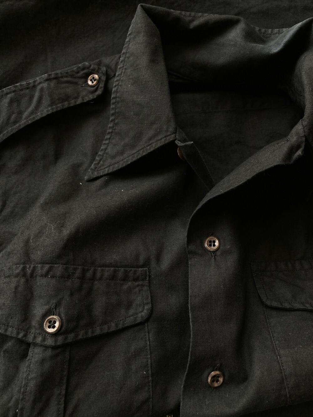 「ハット、brixton、丸メガネ、Zparts、ミリタリーシャツ、フランス軍、m47、タートルネック、UNIQLO U、デニムパンツ、デニム、UNIQLO、ユニクロ、clarks、イタリア軍」｜「BRIXTONのアイテム（ハット、ベージュ系）」を使った、【Khaki's】A田さん（メンズ・163cm）の秋コーディネートの3枚目の写真