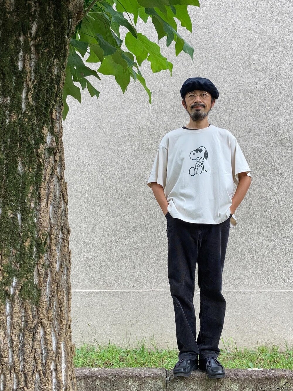 「ワークマン、QUARTERGALLERY、VIBECA＆Co.、UNIQLO、長場雄、yunagaba、ベレー帽、Zparts、UT、supermarket、UNIQLOU、コーデュロイ、コーデュロイパンツ、clarks、ミリタリー」｜「WORKMANのアイテム（ニットキャップ/ビーニー、ブラック系）」を使った、【Khaki's】A田さん（メンズ・163cm）の秋コーディネートの2枚目の写真