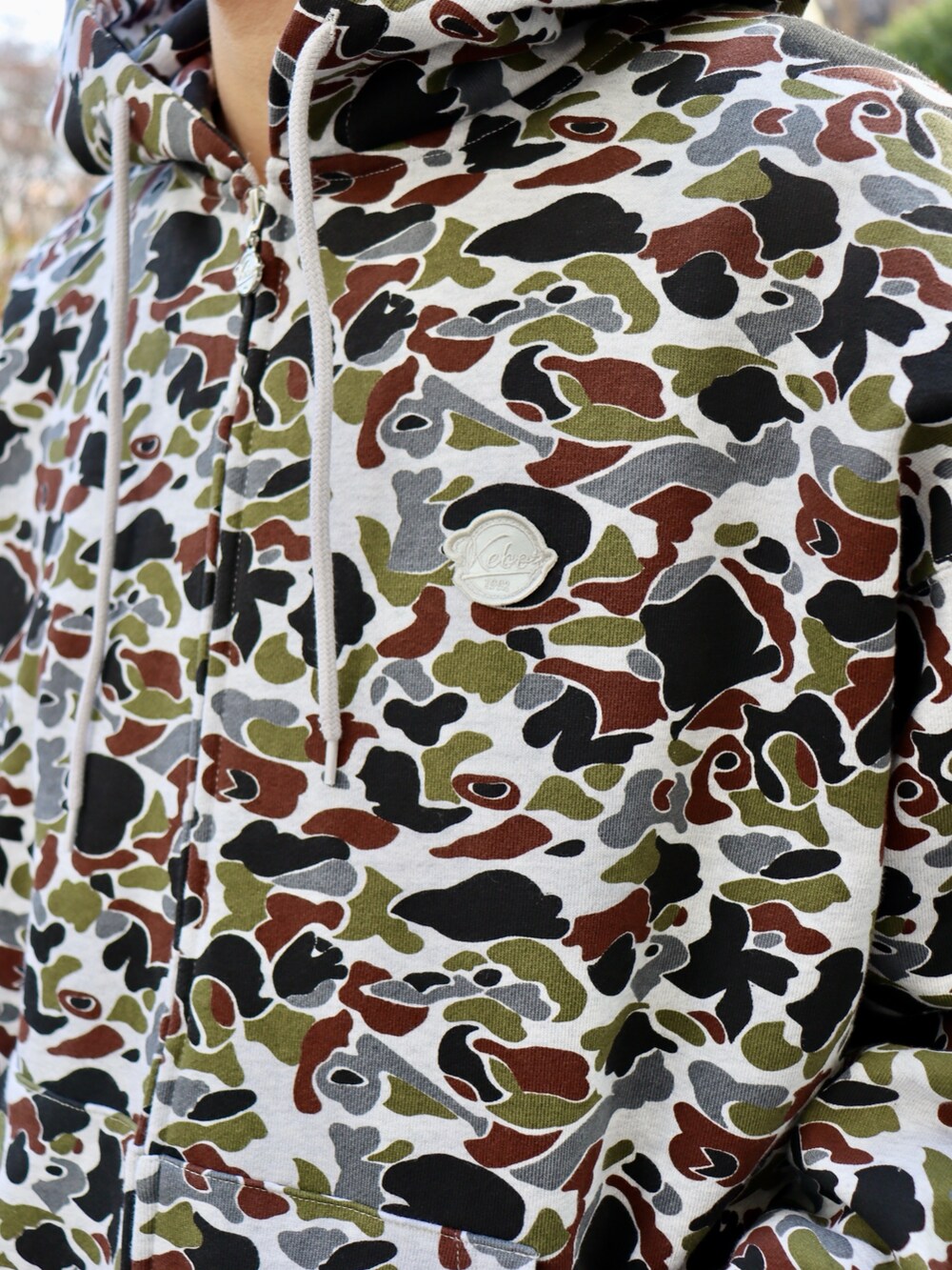 その他のパーカーを着用したメンズの冬コーディネートの4枚目の写真