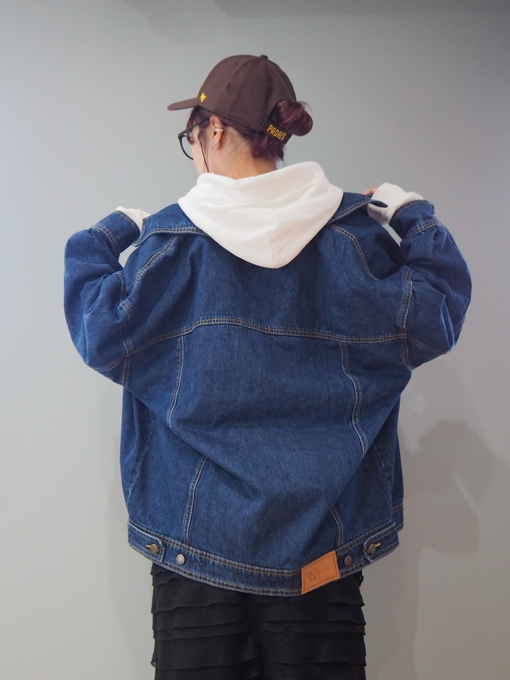 「秋っぽコーデ更新中、秋服、JAVA、classicalelf、クラシカルエルフ、エルフコーデ」｜「47の【47（フォーティセブン）】別注MVP CAP2（キャップ、ブラウン系）」を使った、まーこさん（レディース・164cm）の秋コーディネートの3枚目の写真