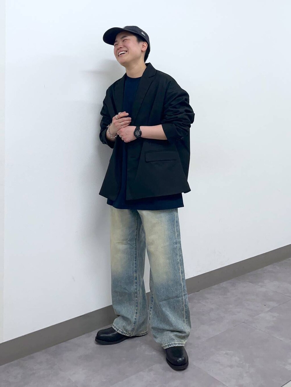 「低身長、個性派、ラフ、デート/ロマンティック、差し色コーデ、高見え、リラックス、ベーシック/シンプル、オーバーサイズ、ワイドパンツ、ロンT、Tシャツ、シャツ、ジャケット、アウター」|「RAGEBLUEの【Healthknit/ヘルスニット】シンカー無地3Pソックス(ソックス/靴下、その他)」を使った、shuさん(メンズ・159cm)の春コーディネートの3枚目の写真