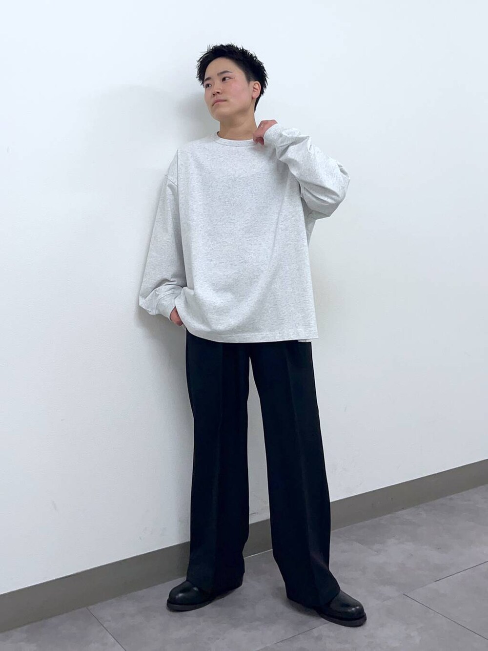 「リラックス、春夏コーデ、低身長、個性派、ラフ、デート/ロマンティック、差し色コーデ、高見え、ベーシック/シンプル、オーバーサイズ、ワイドパンツ、ロンT、Tシャツ、シャツ、キャップ」|「RAGEBLUEの【Healthknit/ヘルスニット】シンカー無地3Pソックス(ソックス/靴下、その他)」を使った、shuさん(メンズ・159cm)の春コーディネートの3枚目の写真