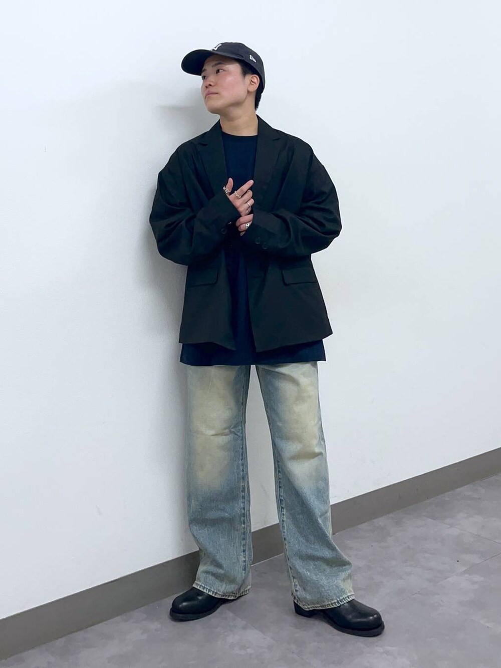 「低身長、個性派、ラフ、デート/ロマンティック、差し色コーデ、高見え、リラックス、ベーシック/シンプル、オーバーサイズ、ワイドパンツ、ロンT、Tシャツ、シャツ、ジャケット、アウター」|「RAGEBLUEの【Healthknit/ヘルスニット】シンカー無地3Pソックス(ソックス/靴下、その他)」を使った、shuさん(メンズ・159cm)の春コーディネートの2枚目の写真