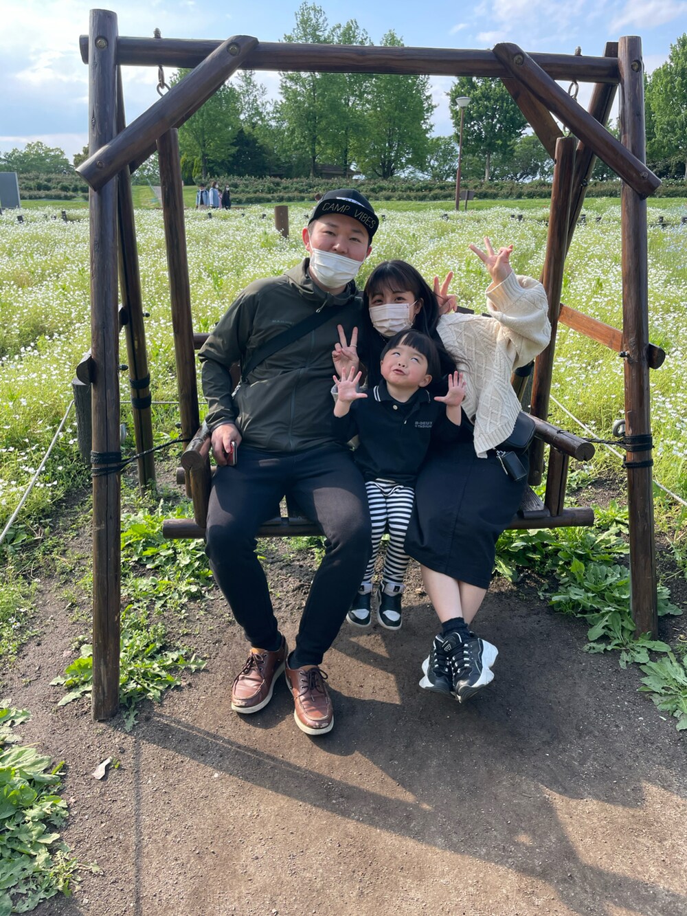 「ポロシャツ、ボーダー、サングラス」｜「UNIQLOのアイテム（その他パンツ、ブラック系）」を使った、ryumacodeさん（キッズ・90cm）の夏コーディネートの4枚目の写真