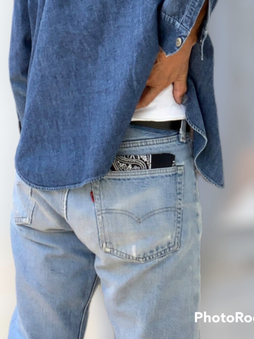 「アメカジ、ダッズスタイル、アメリカンスタンダード、休日スタイル、スニーカーコーデ、ラフ、アメカジコーデ、Levi's、66前期、ヴィンテージ、アラフイフ」｜「CONVERSEのアイテム（スニーカー、ブラック系）」を使った、kazu1969さん（メンズ・170cm）の秋コーディネートの2枚目の写真