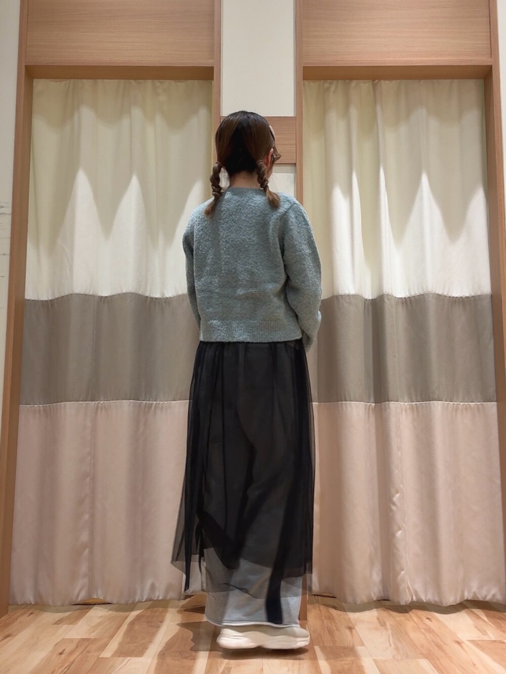 「SM2のアイテム（ニット/セーター、ブルー系）」を使った、ym.さん（レディース・160cm）の冬コーディネートの2枚目の写真
