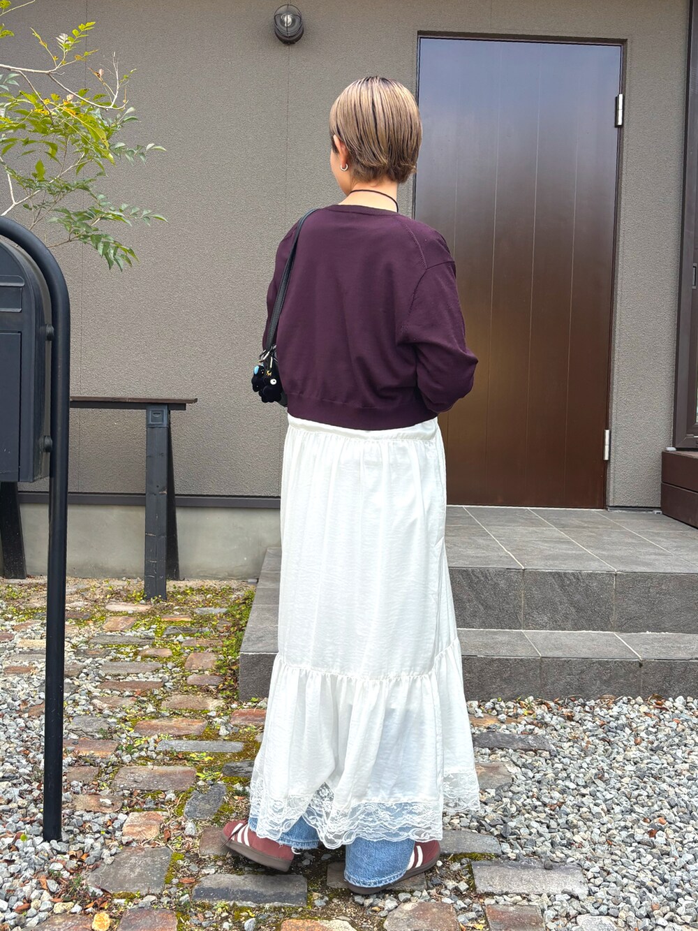 eL】Gather Lace V One-piece/582474を使った人気ファッション 