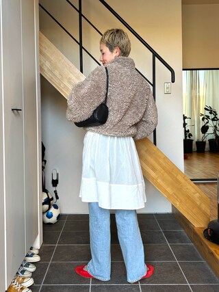 H＞フェイクファー ショートブルゾンを使った人気ファッション