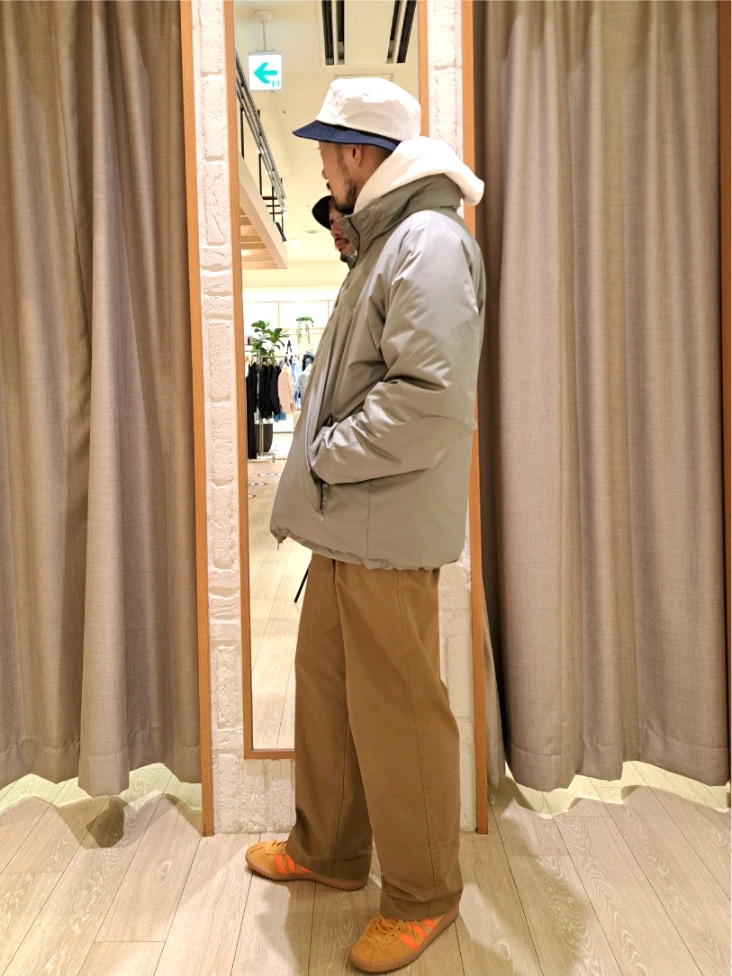 「初春コーデ、初春は重ね着がおすすめ、ダウン、ダウンジャケット、レベル7、TAION、別注、FREDY&GLOSTER、フレディアンドグロスター、グッドロックスピード、GOOD ROCK SPEED、パルプフィクション、フルーツオブザルーム、バケットハット、いいね、save、フォローお願いします🤑」｜「TAIONの【TAION/タイオン】GLOSTER別注 MILITALY LEVEL7 JACKET ダウン（ダウンジャケット/コート、グリーン系）」を使った、ながやまさん（メンズ・176cm）の春コーディネートの2枚目の写真