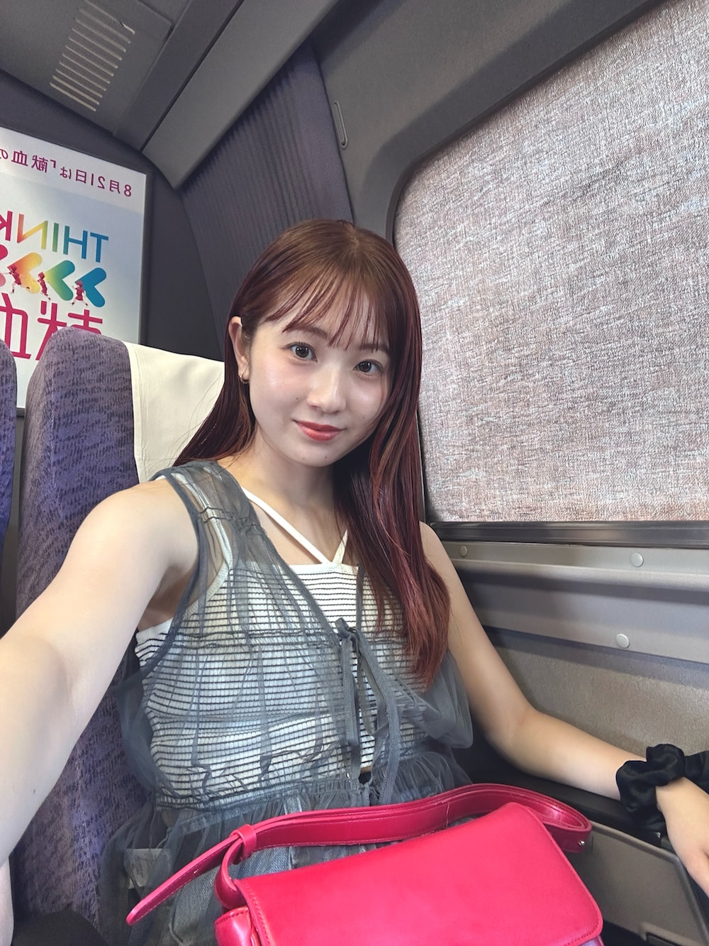 「お出かけコーデ、秋服準備はじめました、シンプル、大人コーデ、今日のコーデ、おしゃれさんと繋がりたい、骨格ウェーブ、秋服、きれいめカジュアル、シンプルスタイル」｜「STANDOILのSTAND OIL/スタンドオイル BUTTER BAG ハンドバッグ（ハンドバッグ、レッド系）」を使った、シホ🌷さん（骨格ウェーブ・レディース・155cm）の夏コーディネートの3枚目の写真