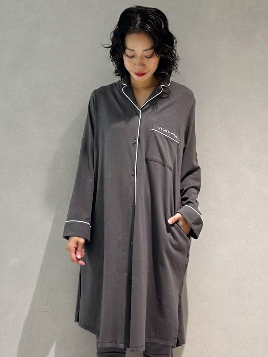 グレー系のルームウェア/パジャマ、グレー系のマタニティウェア/グッズ、グレー系のマタニティウェア/グッズを着用したレディースの秋コーディネートの7枚目の写真