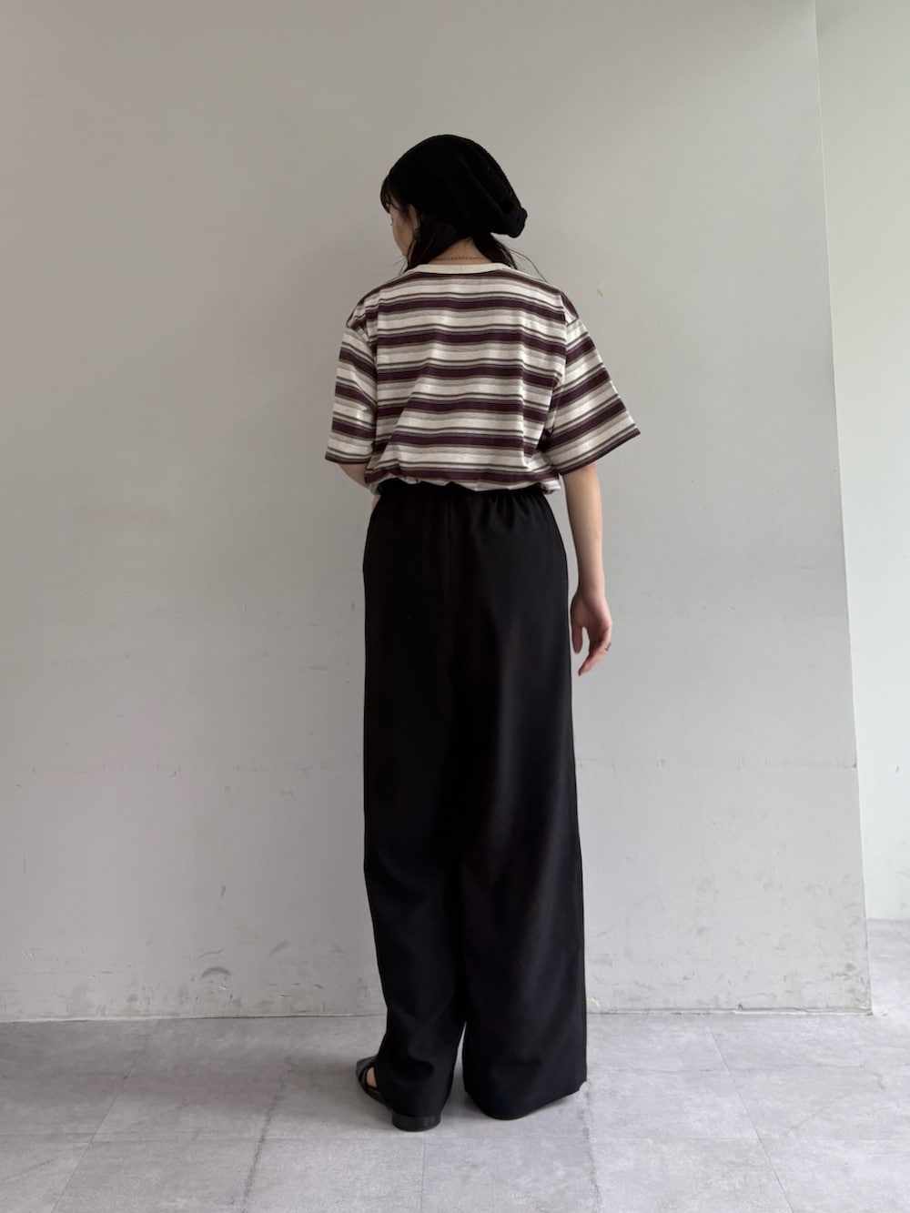 「シンプル、シンプルコーデ、シンプルスタイル、ボーダー、ボーダートップス、ボーダーTシャツ、古着、古着コーデ、大人、大人カジュアル、大人コーデ、夏コーデ」｜「CIAOPANIC TYPYの【UNISEX】ヴィンテージライクマルチボーダーTEE（Tシャツ/カットソー、レッド系）」を使った、kyaaaiさん（レディース・156cm）の夏コーディネートの3枚目の写真