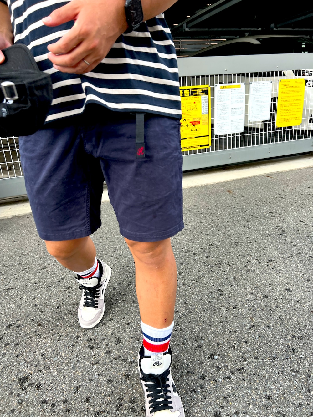 「休日スタイル、夏コーデ、aj1、グラミチ、ニューエラ、ゴアテックス」｜「NIKEのアイテム（スニーカー、グレー系）」を使った、まさやん（改）さん（メンズ・178cm）の秋コーディネートの3枚目の写真