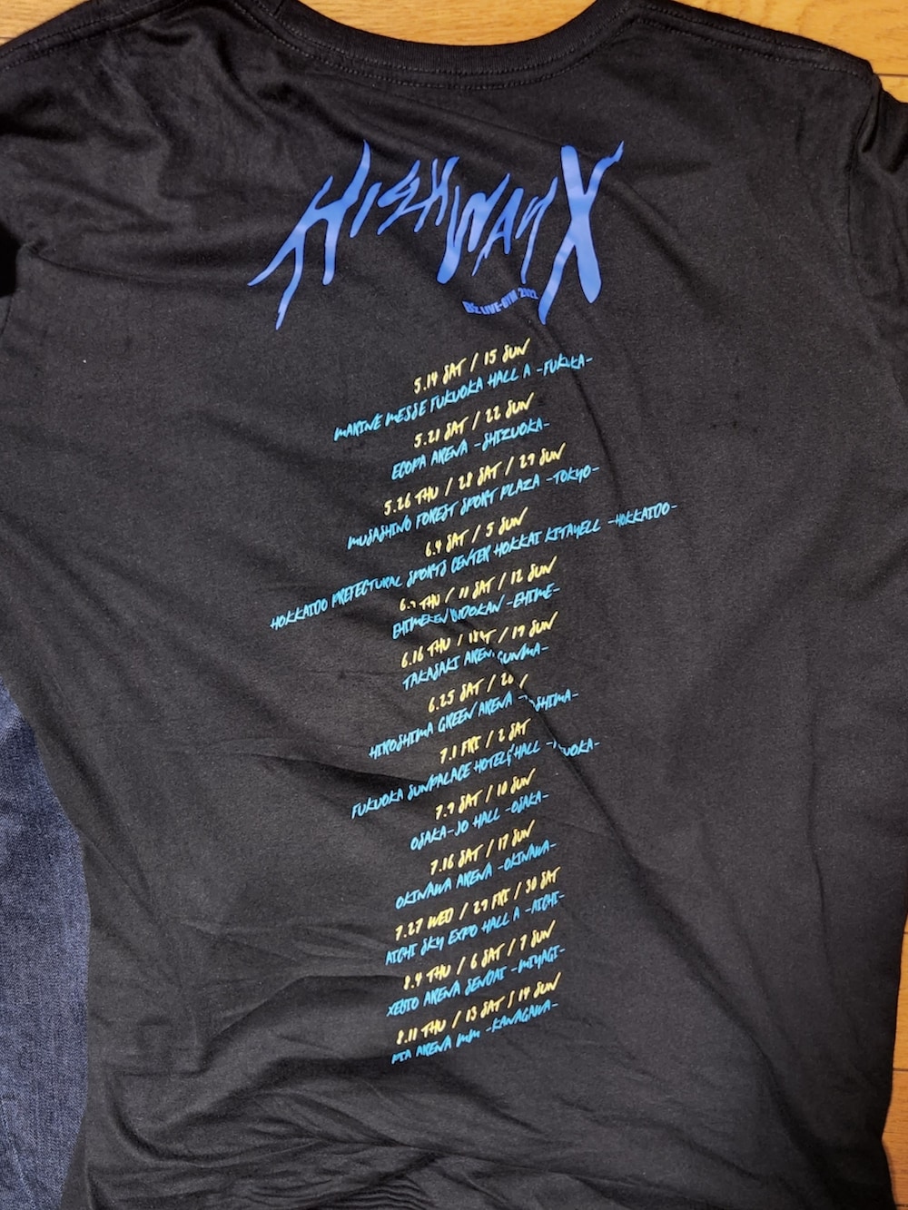 その他のTシャツ/カットソーを着用したメンズの夏コーディネートの2枚目の写真