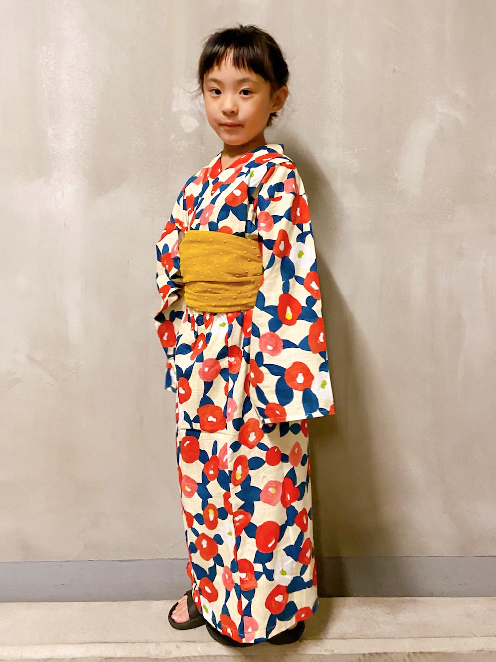 「夏映え浴衣コーデ、浴衣、休日コーデ、休日スタイル、プチプラ、マーキーズ、夏セールで買いました」｜「Ocean&Groundのアイテム（浴衣、レッド系）」を使った、utasoraさん（キッズ・110cm）の夏コーディネートの2枚目の写真