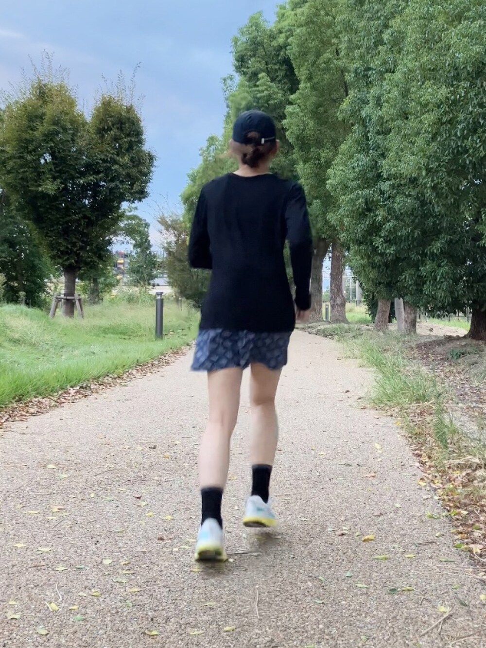 【JINGER】(美品)マルチポケット付きランニングスカート&ランニングトップ JINGER_ウィメンズ マルチポケット付きランニングスカート