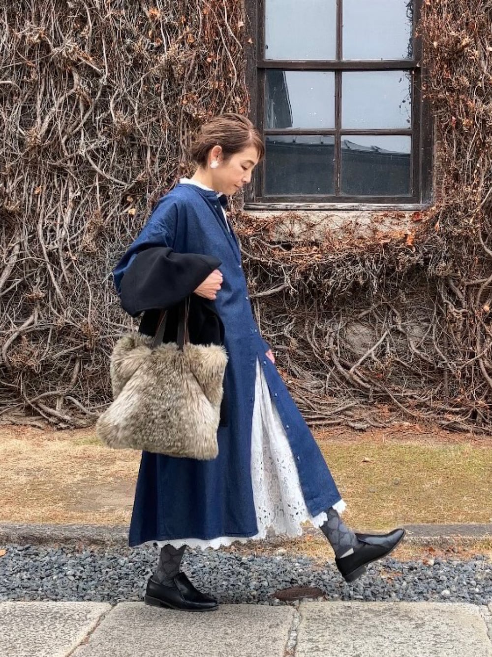 「ランニングスタイル、柄ソックス、着圧ソックス、メリノウール、竹、ソックウェル、Sockwell、antiqua、アンティカ、ハーフパンツ、スポーツ、40代ファッション」｜「SockWellの[SW108W]HEART THROB（レッグウェア、グレー系）」を使った、まゆみんさん（レディース・160cm）の春コーディネートの2枚目の写真