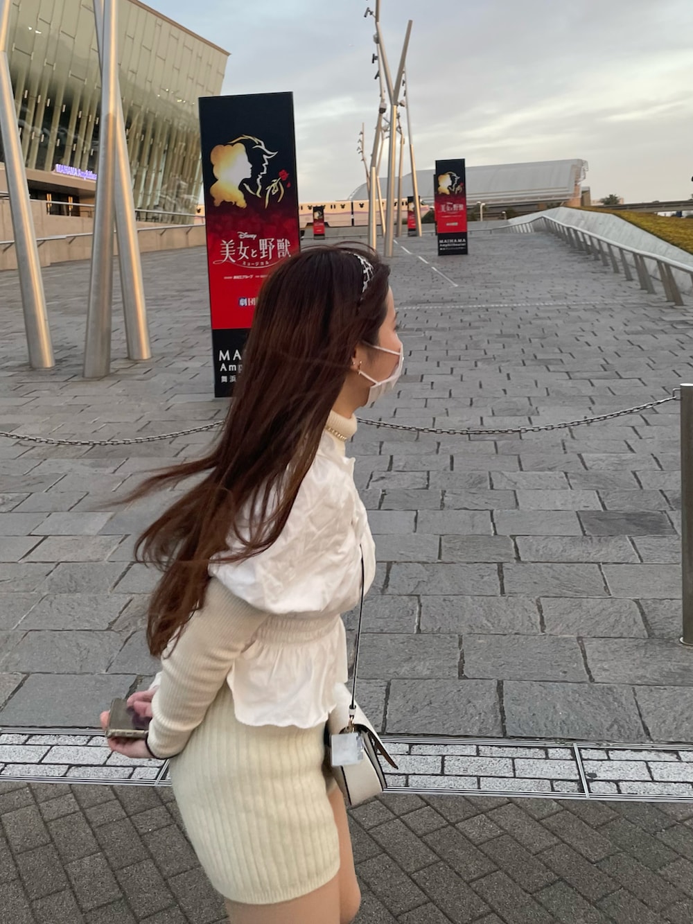 「休日コーデ、春服コーデ、おしゃれさんと繋がりたい、バレエシューズ、ニット、タートルネック、リブニット、ニットパンツ、ブラウス、スクエアネック(ネック)、レイヤードスタイル、レイヤード、カチューシャ、Vivienne Westwood、ガーリーコーデ」｜「MIRO AMURETTEのアイテム（バレエシューズ、レッド系）」を使った、𝘴𝘦𝘯𝘢さん（レディース・149cm）の春コーディネートの3枚目の写真