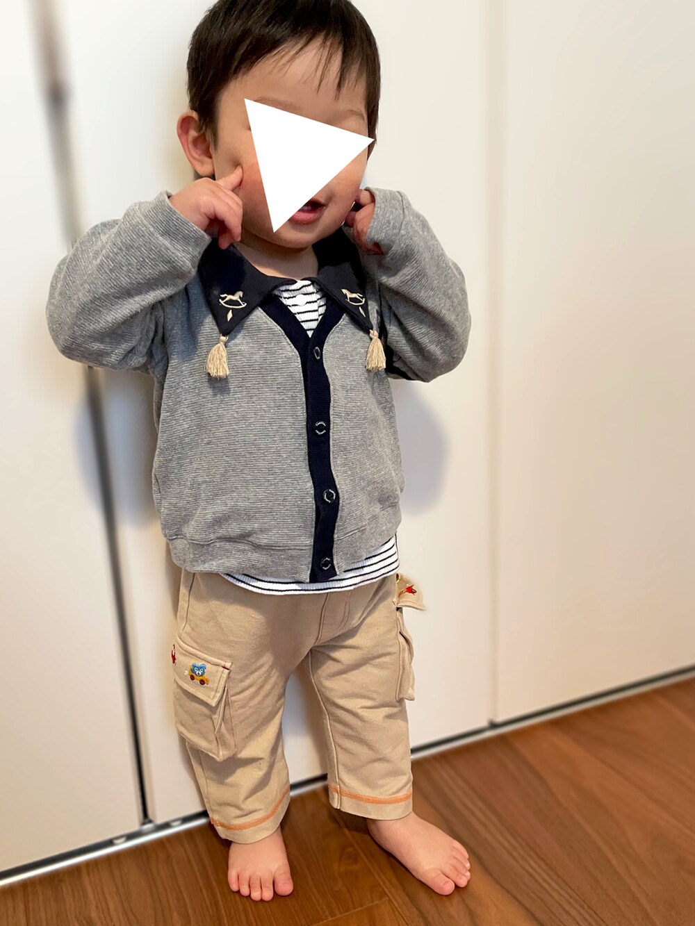 「私の推しブランド、キッズファッション、レイヤードスタイル、男の子コーデ、おとこのこ、キッズコーデ、cottoli、ファミリア、ホットビスケッツ、1歳、1歳5ヶ月、１歳男の子、男の子ベビー、ベビーコーデ、バースデイ」｜「HOT BISCUITSのアイテム（パンツ、ベージュ系）」を使った、𝚖𝚒𝚣𝚞☻︎　  さん（キッズ・70cm）の冬コーディネートの2枚目の写真