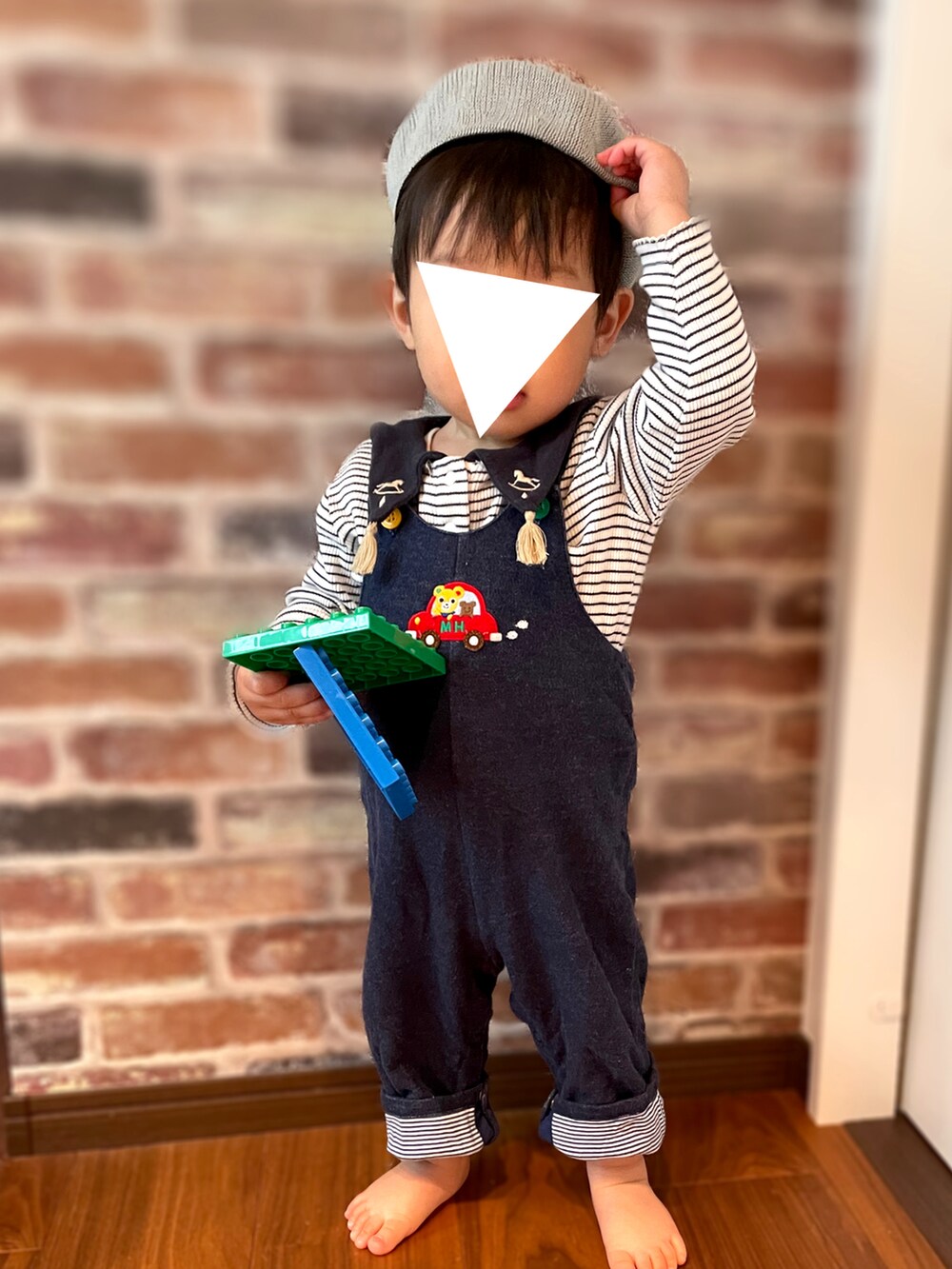 「キッズコーデ、男の子、むすこーで、1歳、1歳7ヶ月、１歳男の子、ベレー帽、ミキハウス、ampersand、オーバーオール、バースデイ、cottoli、男の子コーデ、used、セーラーカラー」｜「Ampersandの/サーモベレー（ハンチング/ベレー帽、グレー系）」を使った、𝚖𝚒𝚣𝚞☻︎　  さん（キッズ・80cm）の春コーディネートの2枚目の写真