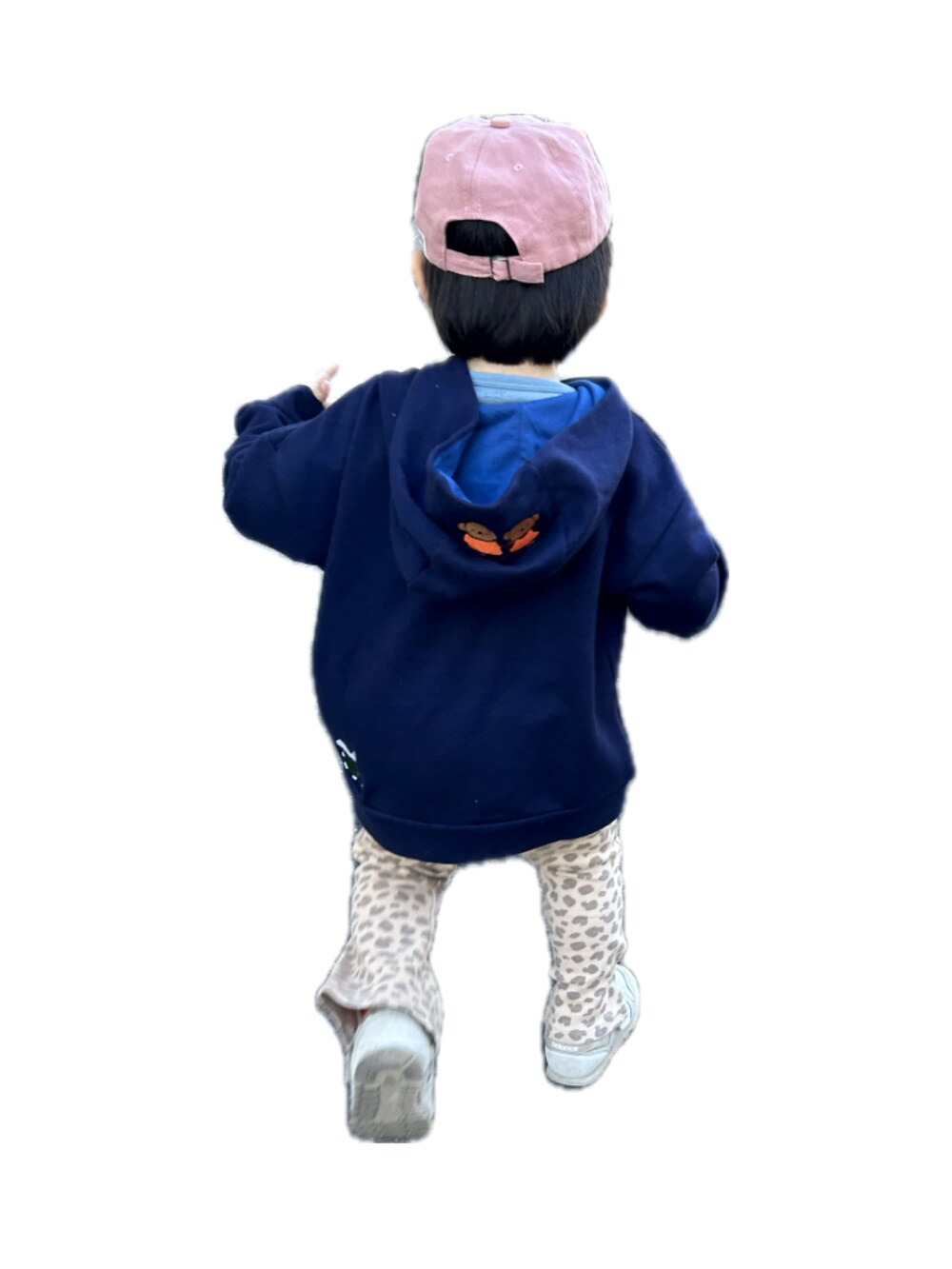 「カジュアルコーデ、ひょう柄、男の子、男の子コーデ、プチプラ、キッズコーデ、パーカー、レギンス、キャップ、レオパード、フーディー、3歳、3歳４ヶ月、3歳男の子、グラニフ」｜「Design Tshirts Store graniphのアイテム（パーカー、ブルー系）」を使った、𝚖𝚒𝚣𝚞☻︎　  さん（キッズ・90cm）の冬コーディネートの2枚目の写真