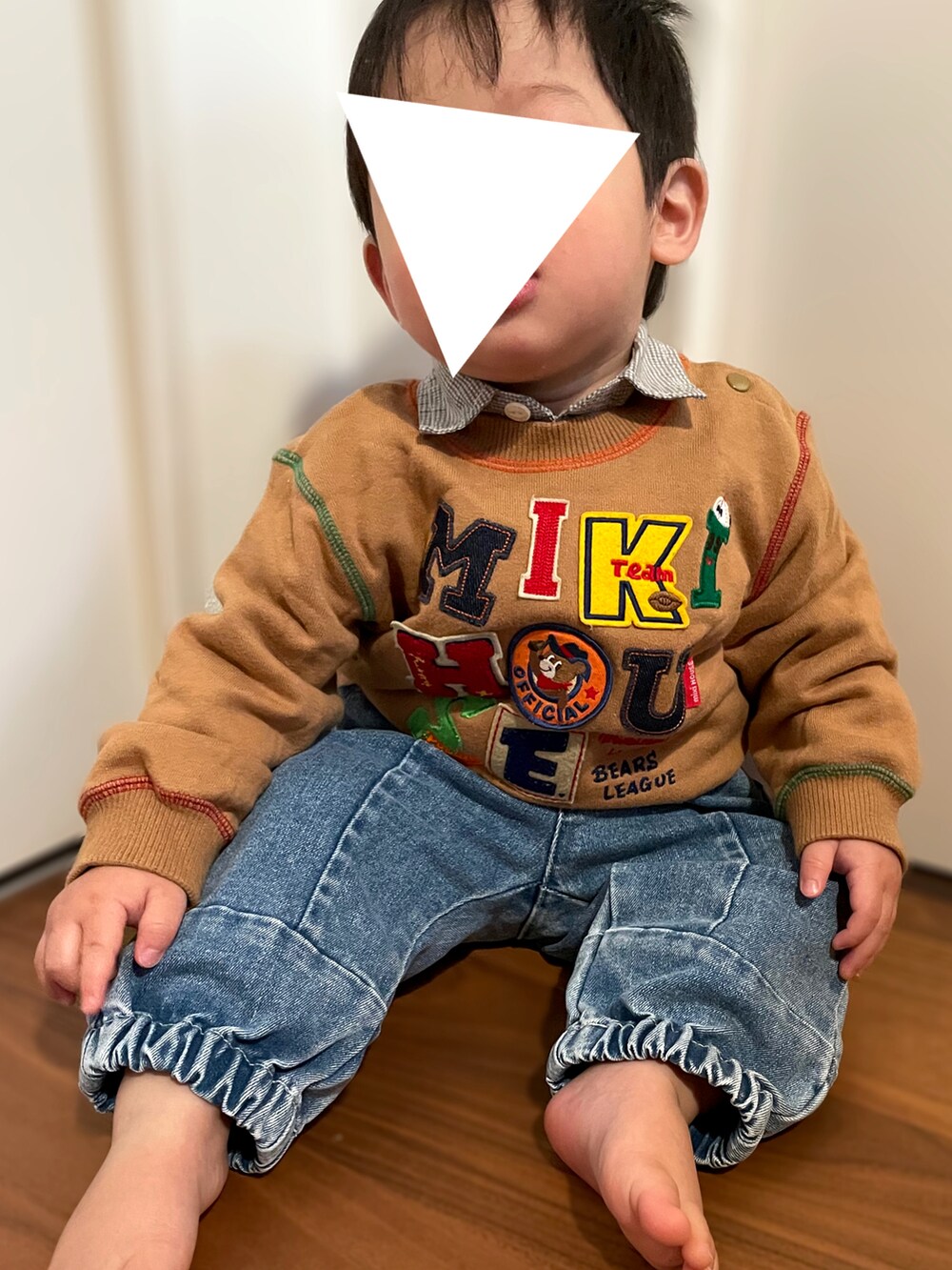 「むすこーで、デニムパンツ、1歳、1歳3ヶ月、１歳男の子、男の子コーデ、男の子ベビー、ベビーコーデ、ミキハウス、BIGFIELD、markey's、moimoln、古着、レイヤードスタイル」｜「BIG FIELDのギンガムチェック×総柄刺繍シャツ（80～130cm）（シャツ/ブラウス、グレー系）」を使った、𝚖𝚒𝚣𝚞☻︎　  さん（キッズ・70cm）の冬コーディネートの3枚目の写真