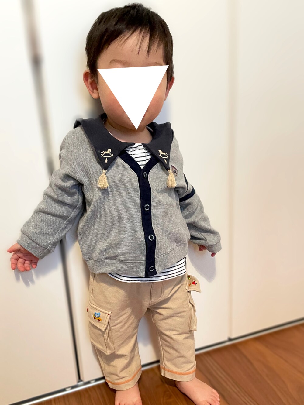 「私の推しブランド、キッズファッション、レイヤードスタイル、男の子コーデ、おとこのこ、キッズコーデ、cottoli、ファミリア、ホットビスケッツ、1歳、1歳5ヶ月、１歳男の子、男の子ベビー、ベビーコーデ、バースデイ」｜「HOT BISCUITSのアイテム（パンツ、ベージュ系）」を使った、𝚖𝚒𝚣𝚞☻︎　  さん（キッズ・70cm）の冬コーディネートの3枚目の写真