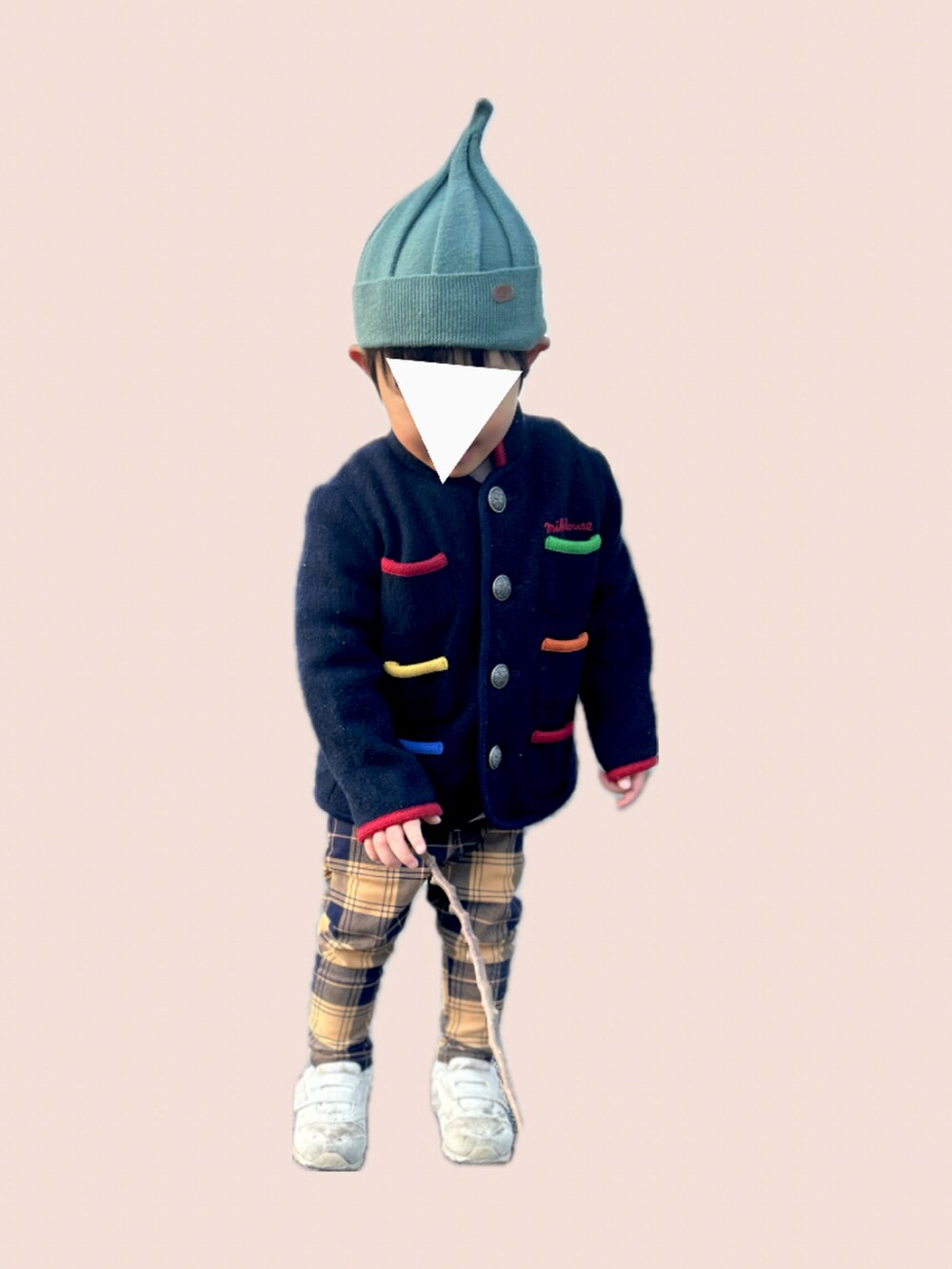 「男の子コーデ、キッズファッション、男の子、むすこふく、3歳４ヶ月、3歳男の子、むすこーで、おとこのこ、休日スタイル、キッズコーデ、キッズ、3歳、ニット帽、ミキハウス、BREEZE」｜「MIKI HOUSEのアイテム（ジャケット/アウター、ブラック系）」を使った、𝚖𝚒𝚣𝚞☻︎　  さん（キッズ・90cm）の冬コーディネートの2枚目の写真