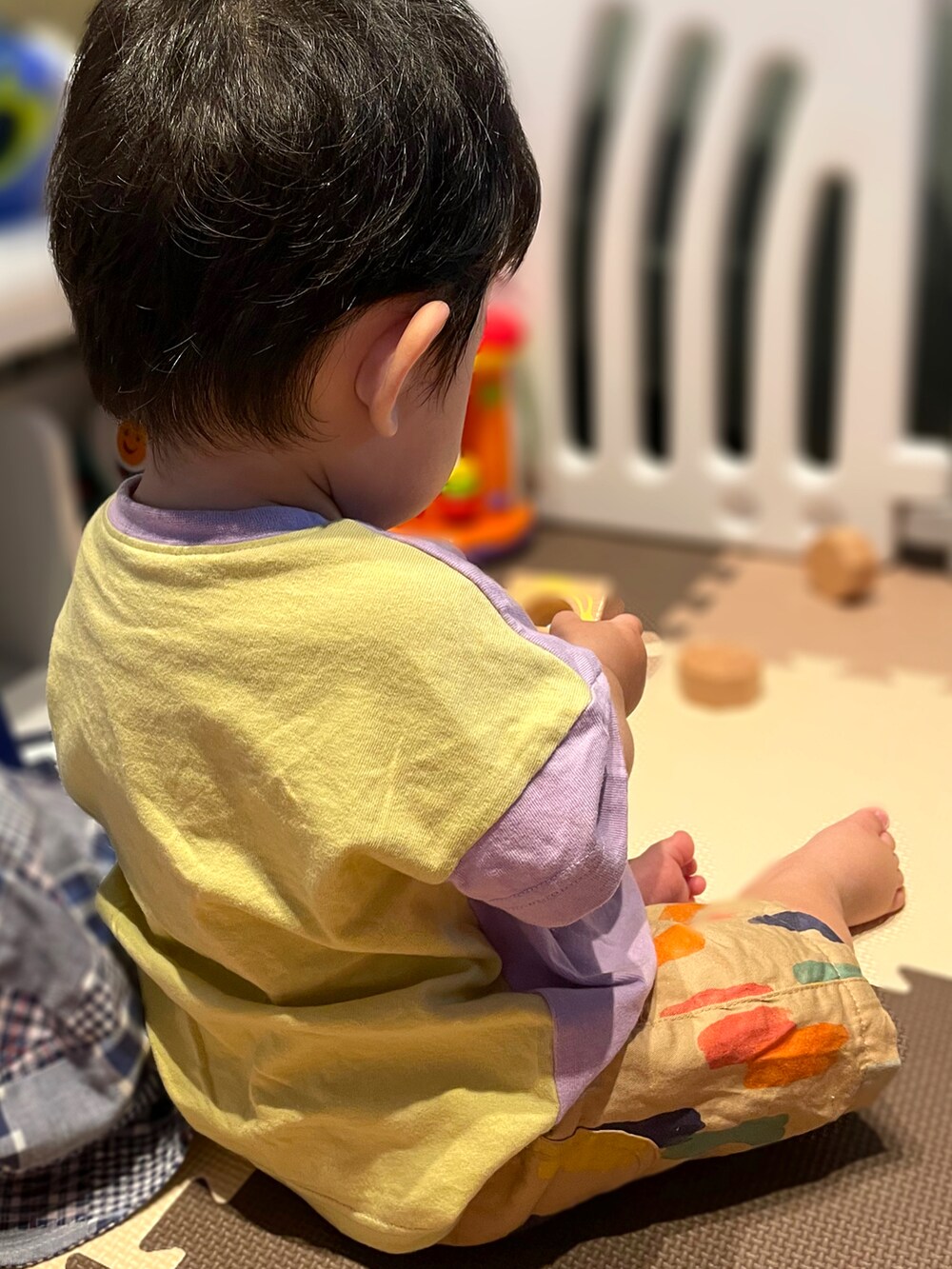「夏コーデ、ゆるコーデ、ハーフパンツ、男の子コーデ、夏、おとこのこーで、男の子ベビー、生後10ヶ月、保育園、保育園コーデ、GU、シナぷしゅコラボコーデ、シナぷしゅ、Tシャツ、ベビーコーデ」｜「GUのアイテム（Tシャツ/カットソー、パープル系）」を使った、𝚖𝚒𝚣𝚞☻︎　  さん（キッズ・70cm）の夏コーディネートの3枚目の写真