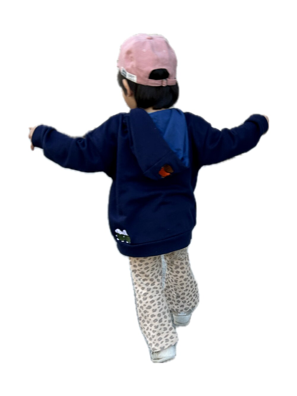 「カジュアルコーデ、ひょう柄、男の子、男の子コーデ、プチプラ、キッズコーデ、パーカー、レギンス、キャップ、レオパード、フーディー、3歳、3歳４ヶ月、3歳男の子、グラニフ」｜「Design Tshirts Store graniphのアイテム（パーカー、ブルー系）」を使った、𝚖𝚒𝚣𝚞☻︎　  さん（キッズ・90cm）の冬コーディネートの3枚目の写真