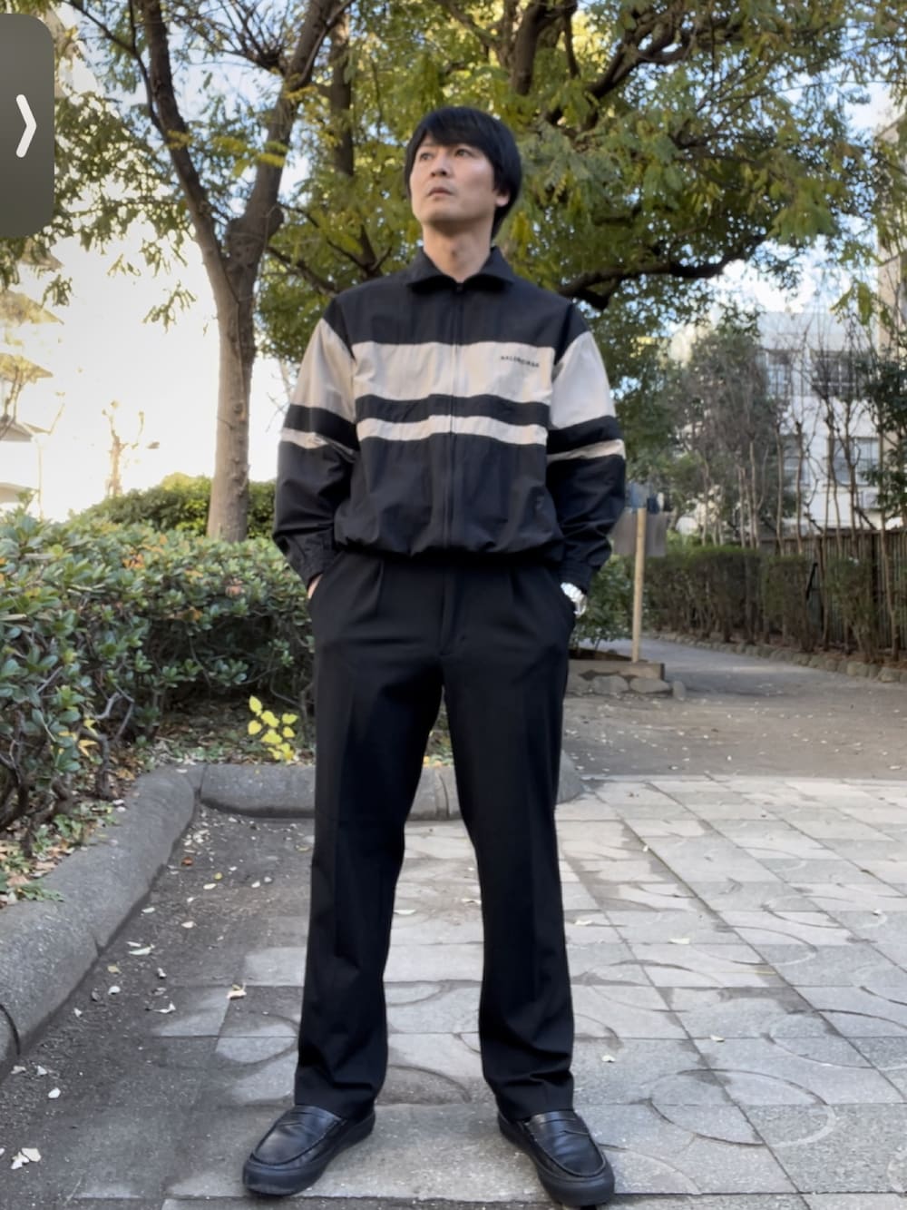 「新星WEARISTAにエントリー、バレンシアガ、BALENCIAGA、ユニクロ、UNIQLO、ワイドパンツ、バーウィック、Berwick1707、大人カジュアル、メンズファッション、お洒落さんとつながりたい、大人コーデ、ロレックス、ROLEX、相互フォロー」｜「UNIQLOのアイテム（スラックス、ブラック系）」を使った、YOSHIMAさん（メンズ・169cm）の冬コーディネートの2枚目の写真