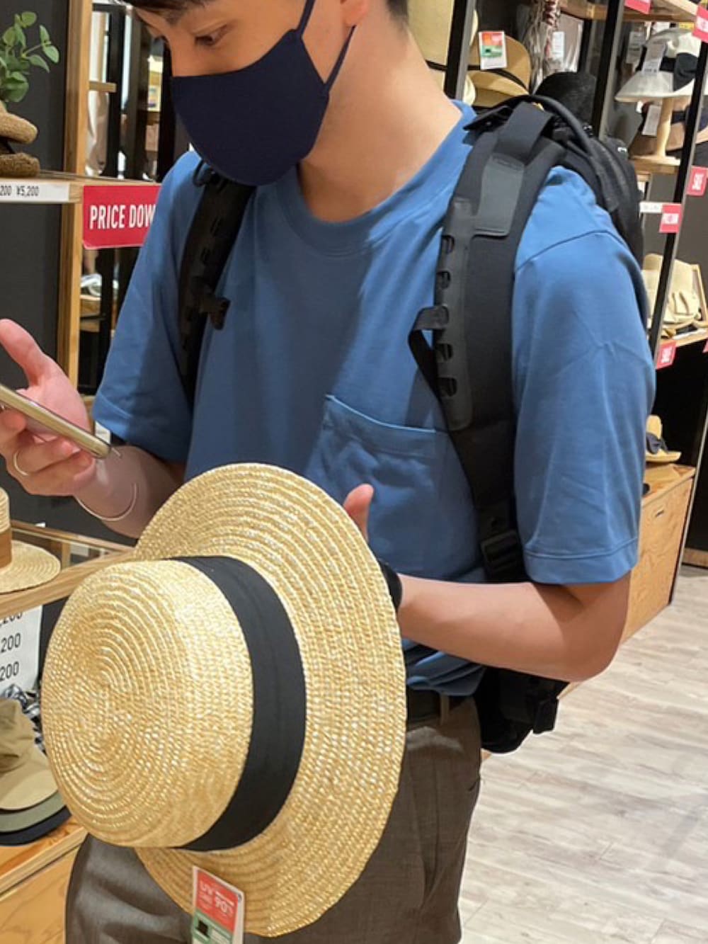 「夏コーデ、Tシャツ、スラックス、くすみカラー、カンカン帽、買いました」｜「古着のアイテム（スラックス、ブラウン系）」を使った、たくみんさん（メンズ・168cm）の夏コーディネートの3枚目の写真