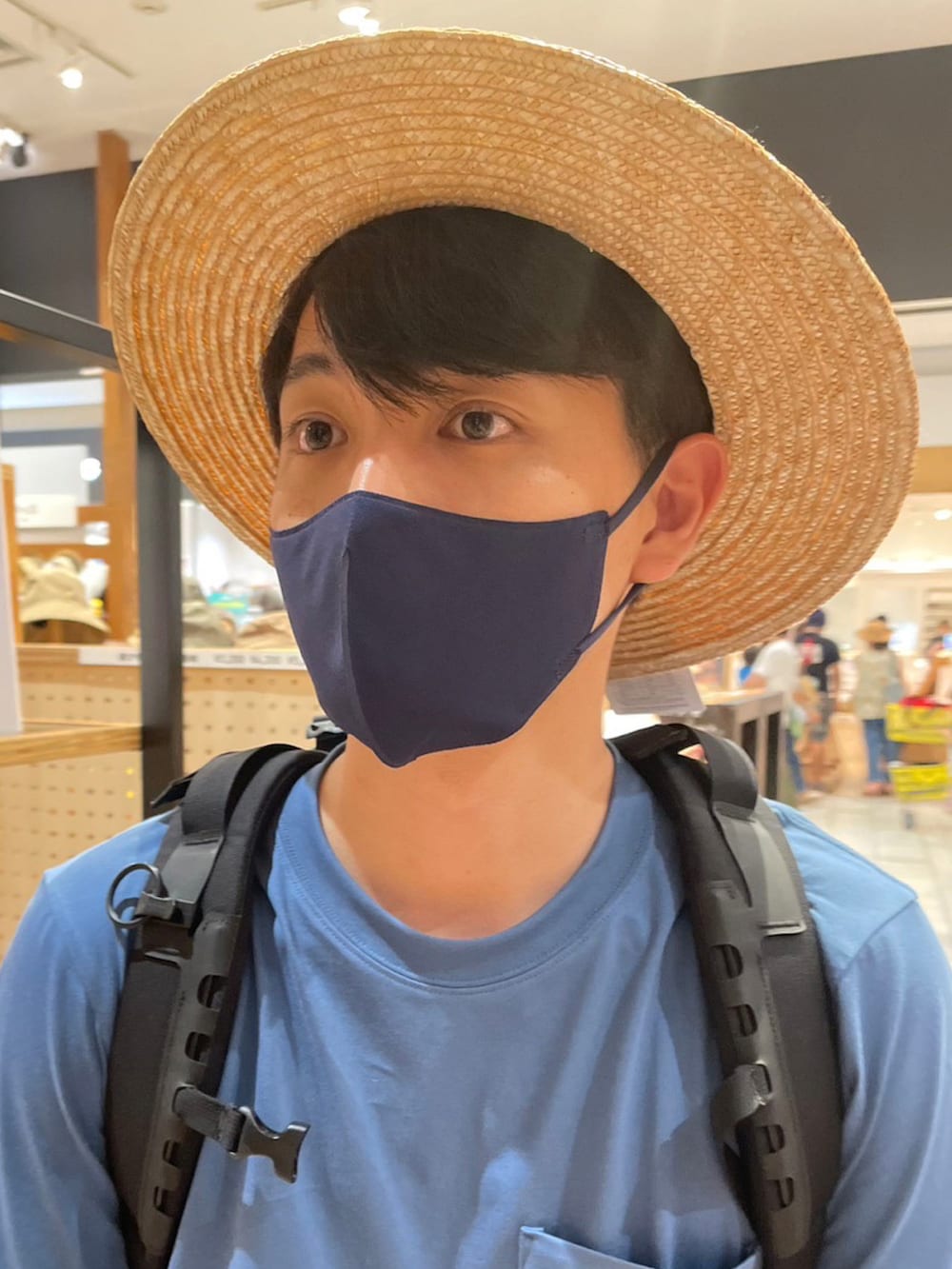 「夏コーデ、Tシャツ、スラックス、くすみカラー、カンカン帽、買いました」｜「古着のアイテム（スラックス、ブラウン系）」を使った、たくみんさん（メンズ・168cm）の夏コーディネートの2枚目の写真