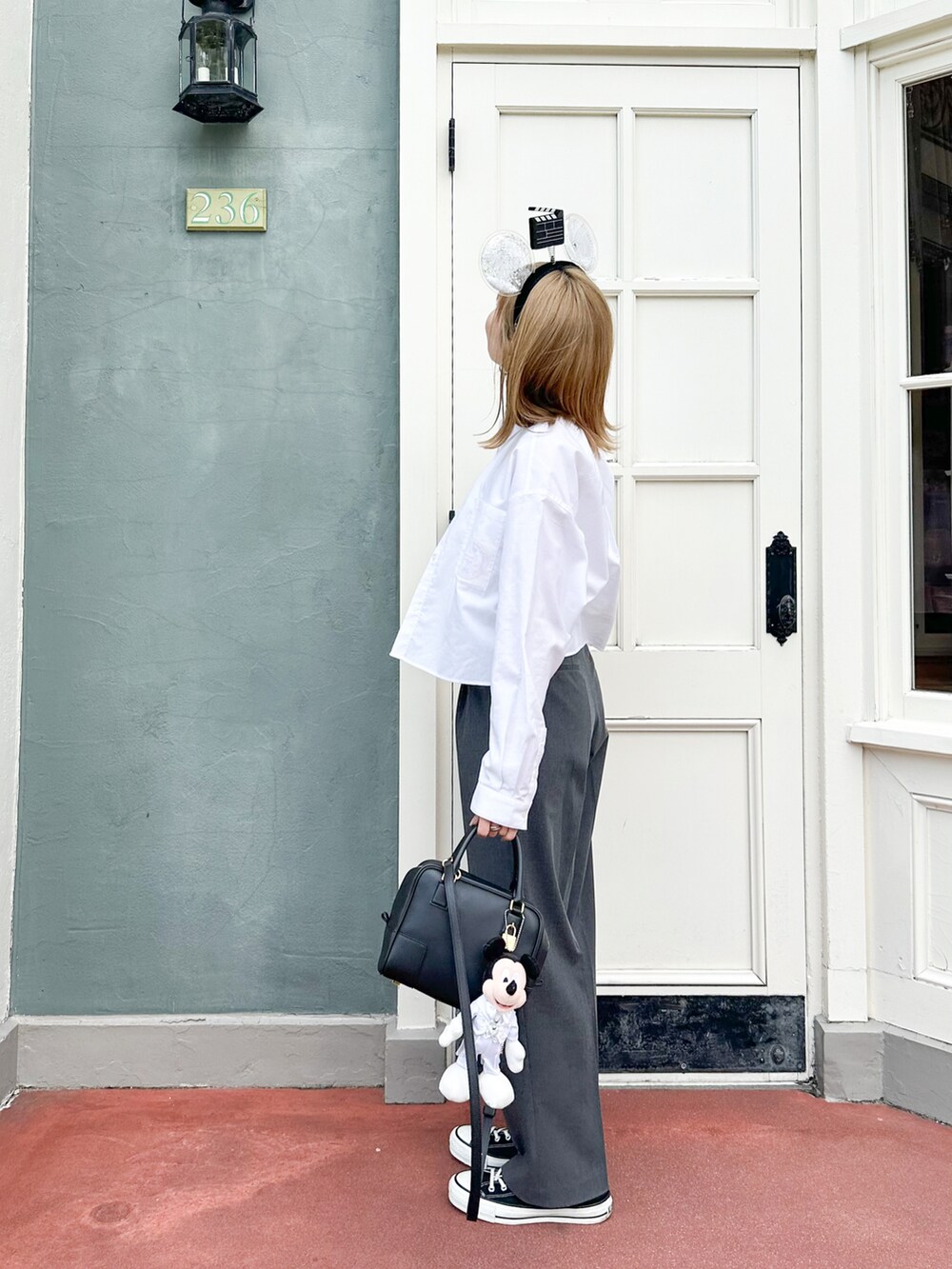 【LOEWE】セール！24AW 薄手トップス コーディネートしやすい LOEWE】セール！24AW 薄手トップス コーディネートしやすい