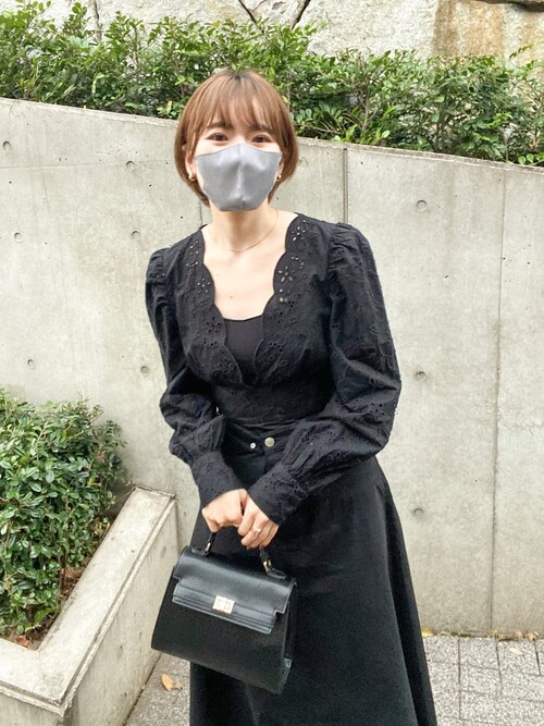ZARA　カットワーク エンブロイダリー ショート ワンピース ZARA - ZARAカットワークエンブロイダリーショートワンピースの