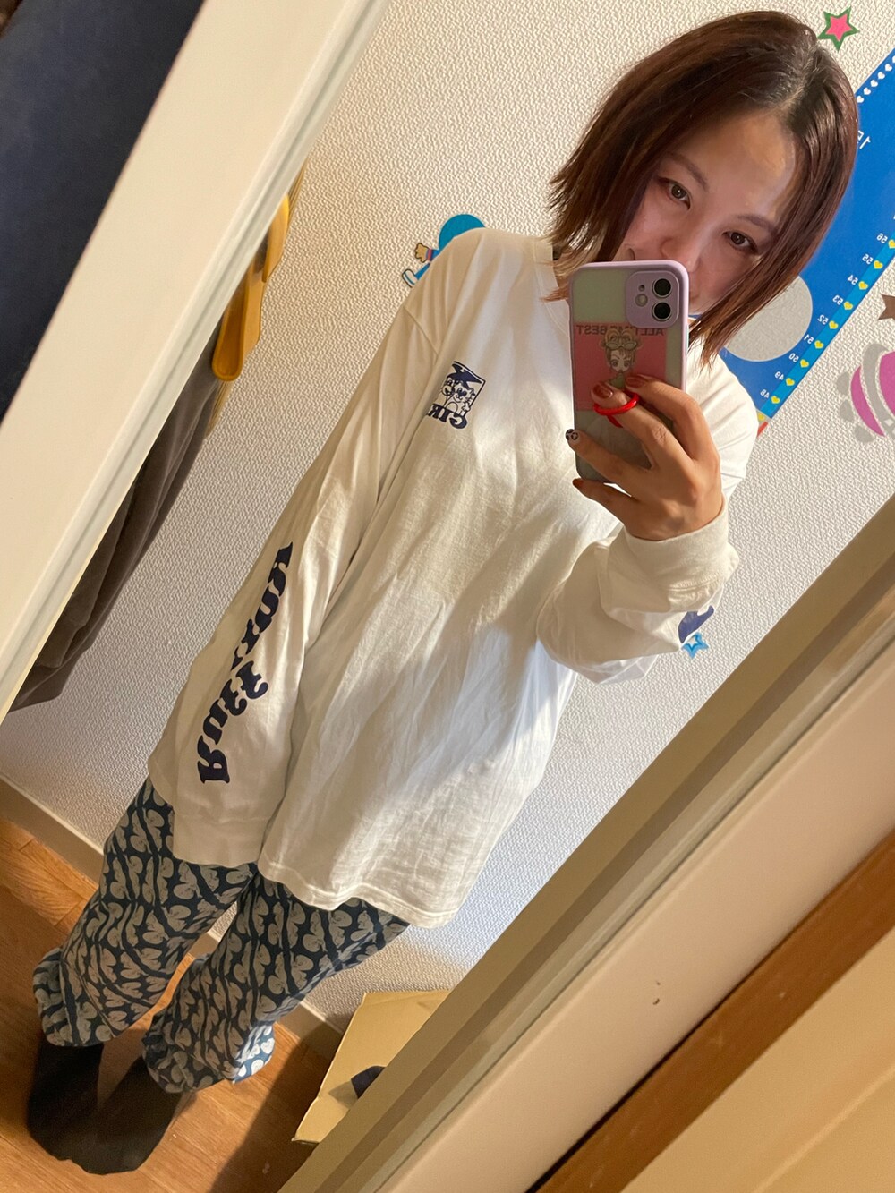 「低身長、低身長コーデ、低身長女子、ショートカット、キャスパー」｜「X-girlのCAT ＆ DOG L/S TEE（Tシャツ/カットソー、ホワイト系）」を使った、◎みお◎さん（レディース・150cm）の秋コーディネートの2枚目の写真