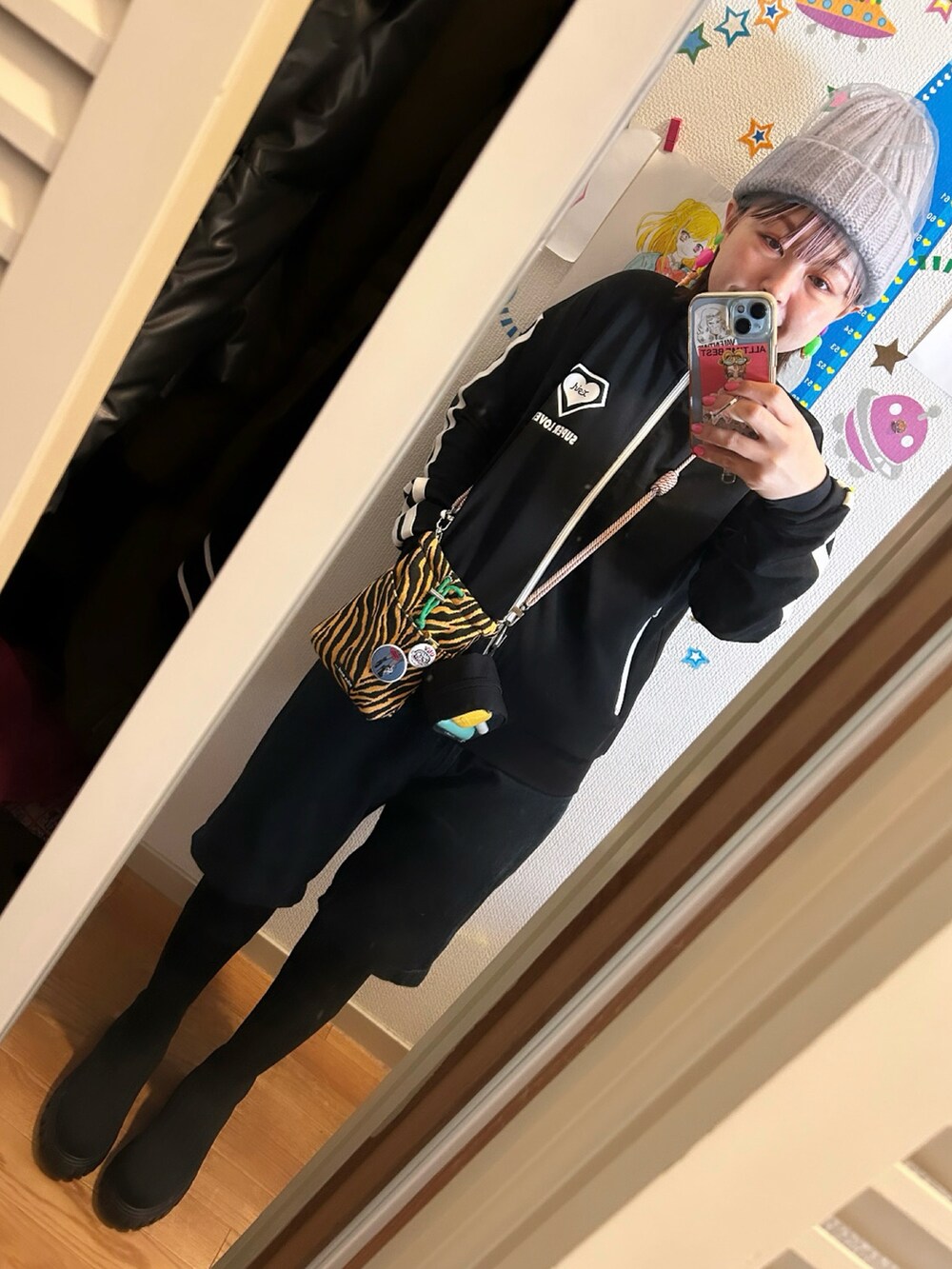 「EVISUのアイテム（その他パンツ、ブルー系）」を使った、◎みお◎さん（レディース・150cm）の冬コーディネートの2枚目の写真