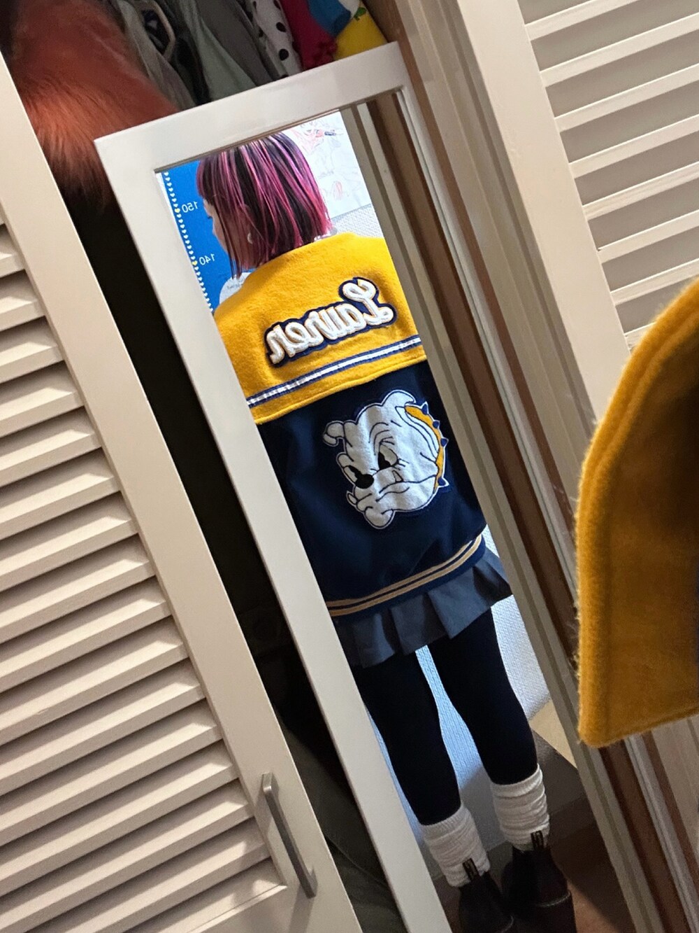「Dr. Martensのアイテム（ブーツ、ブラウン系）」を使った、◎みお◎さん（レディース・150cm）の冬コーディネートの4枚目の写真