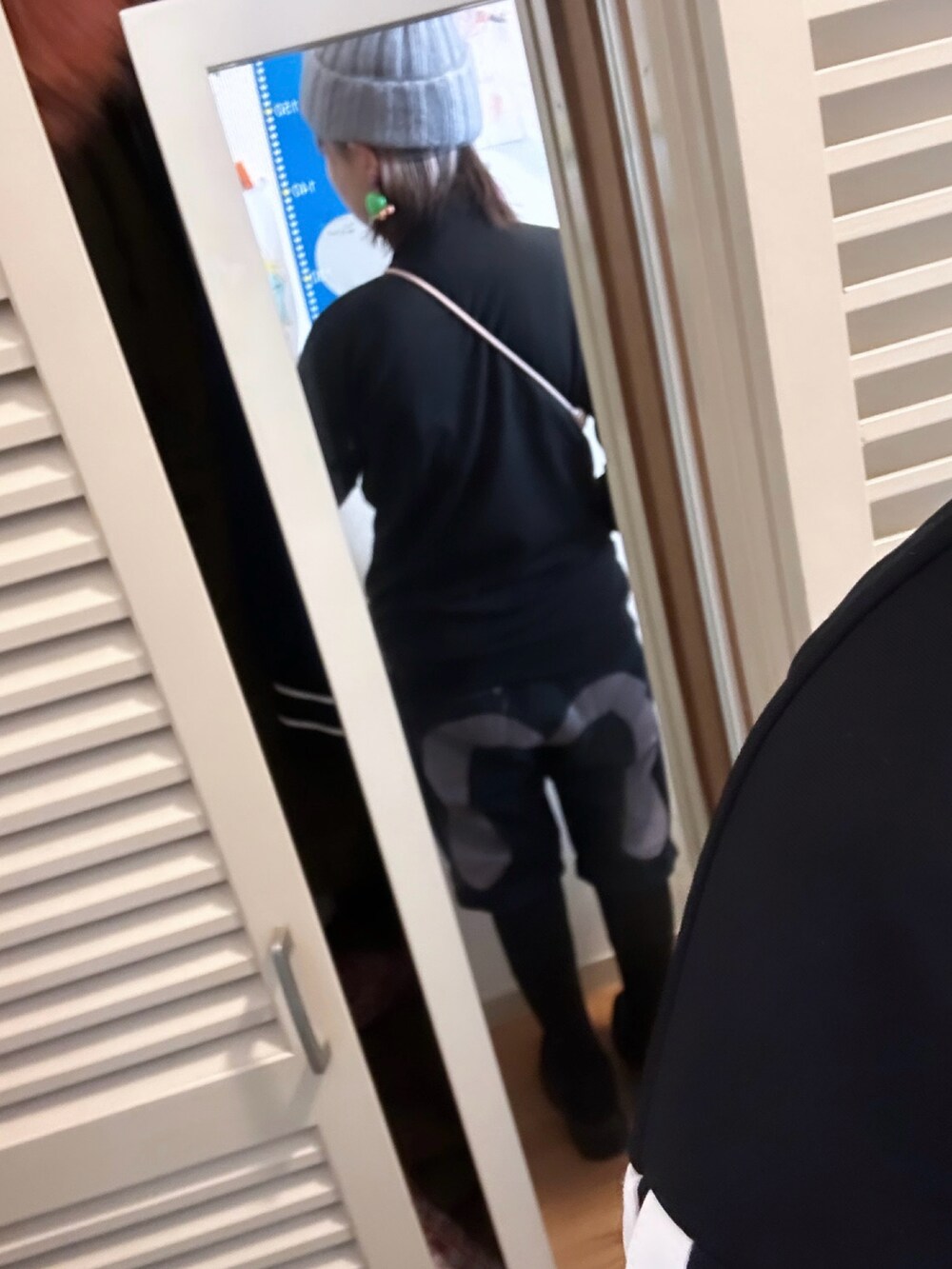 「EVISUのアイテム（その他パンツ、ブルー系）」を使った、◎みお◎さん（レディース・150cm）の冬コーディネートの3枚目の写真