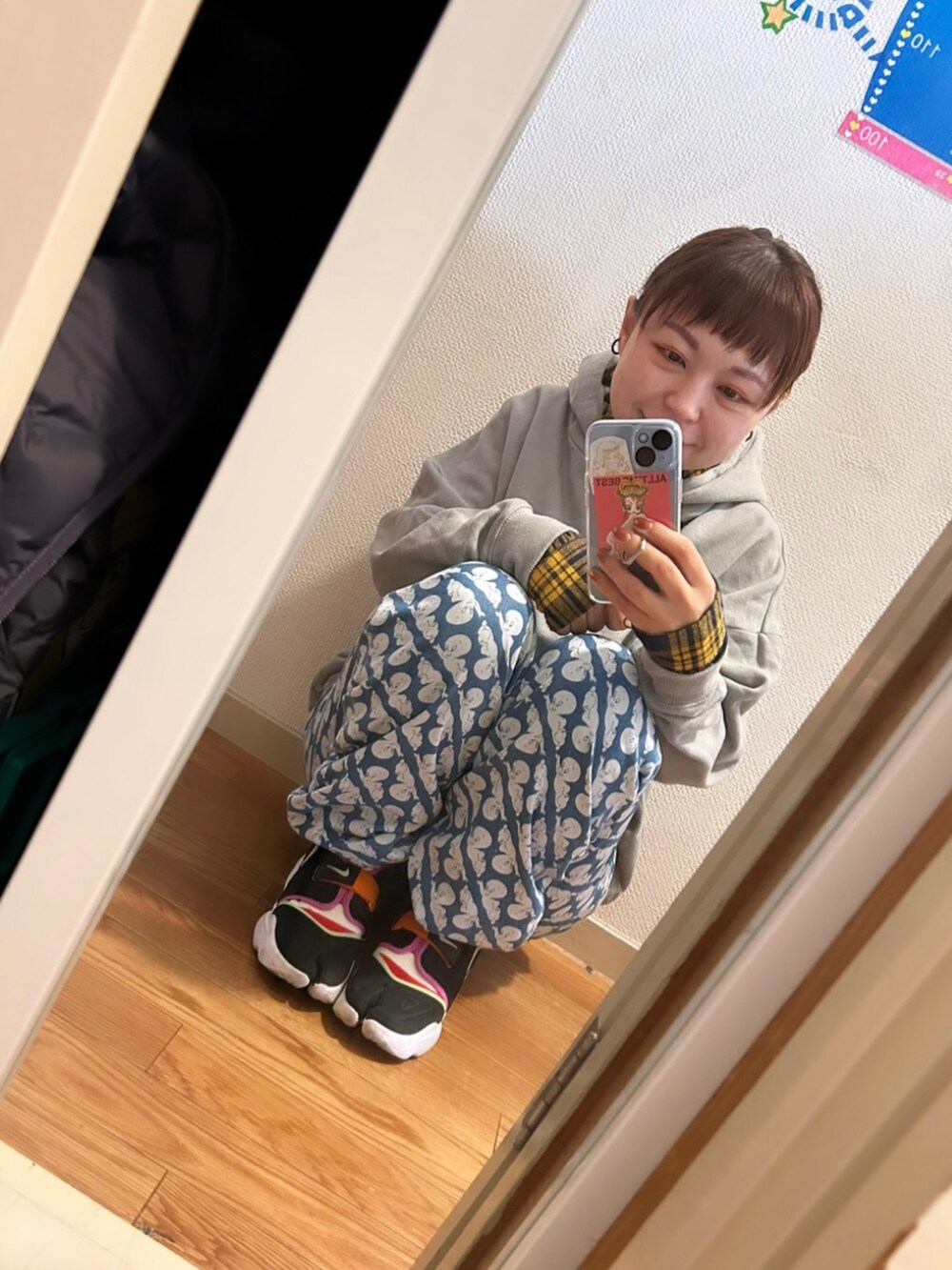 「低身長、低身長コーデ、低身長女子、CASPER、キャスパー、NIKE、UNIQLO」｜「CASPERのアイテム（パーカー、グレー系）」を使った、◎みお◎さん（レディース・150cm）の冬コーディネートの4枚目の写真