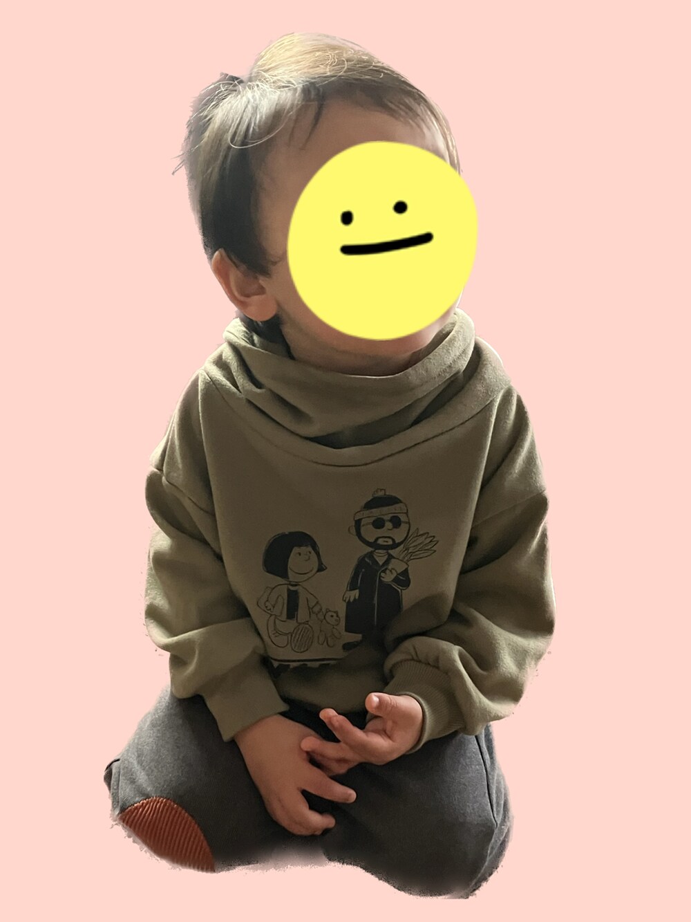 「凧揚げ、冬アウター、キッズコーデ、2歳7ヶ月」｜「Life Support Productsののびっと膝パッチワークロングパンツ（その他パンツ、グレー系）」を使った、bin♂さん（キッズ・80cm）の冬コーディネートの2枚目の写真