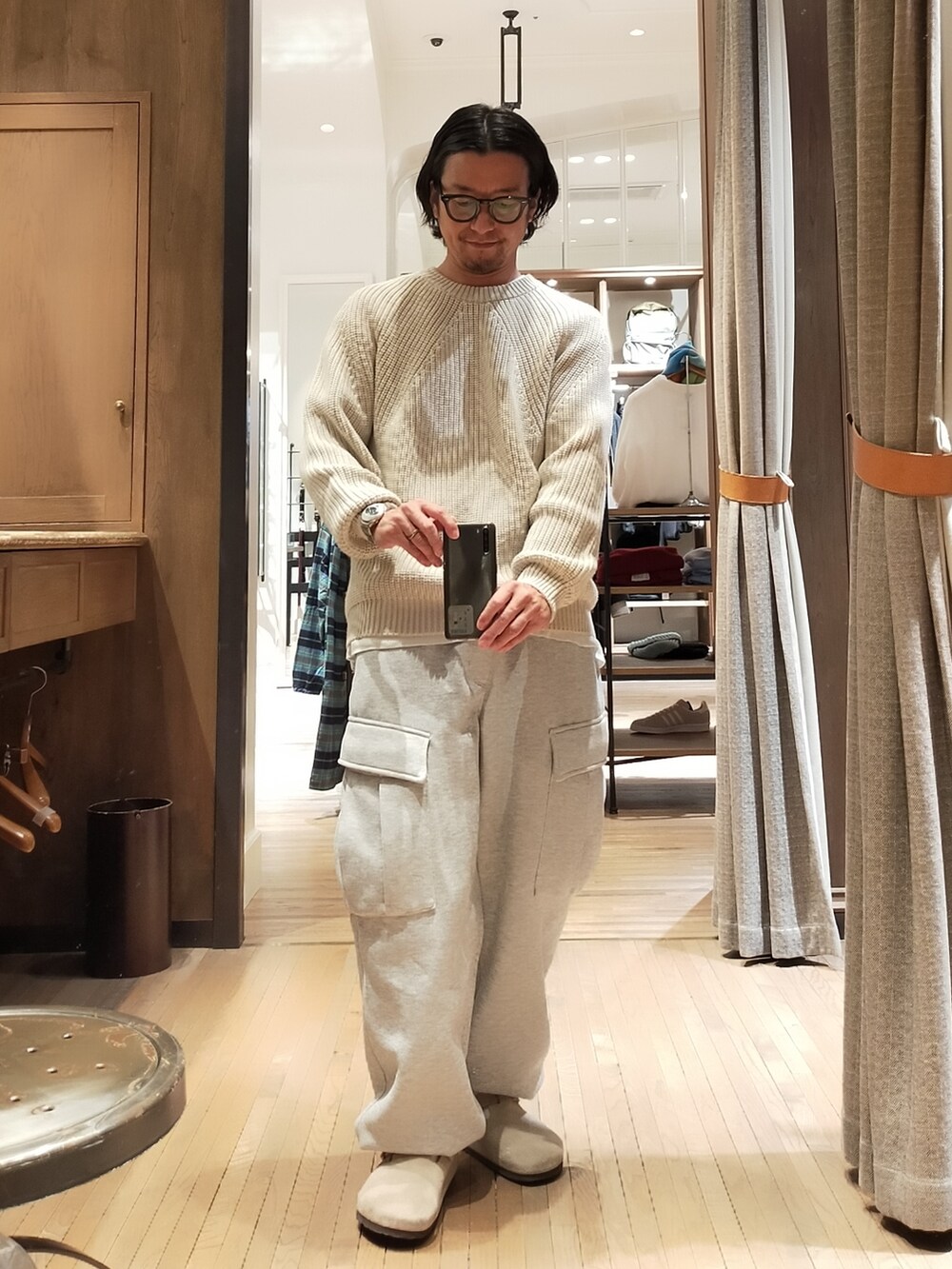 「フリース、ROTHCO、ニット、BATONER、スウェットパンツ、DAIWAPIER39、サンダル、birkenstock、オトナカジュアル、シンプル、ootd、ミリタリー、スタイル」｜「ROTHCOの＜ROTHCO＞ GENERATION JKT/ブルゾン（ミリタリージャケット、グレー系）」を使った、D.nakamuraさん（メンズ・170cm）の冬コーディネートの2枚目の写真