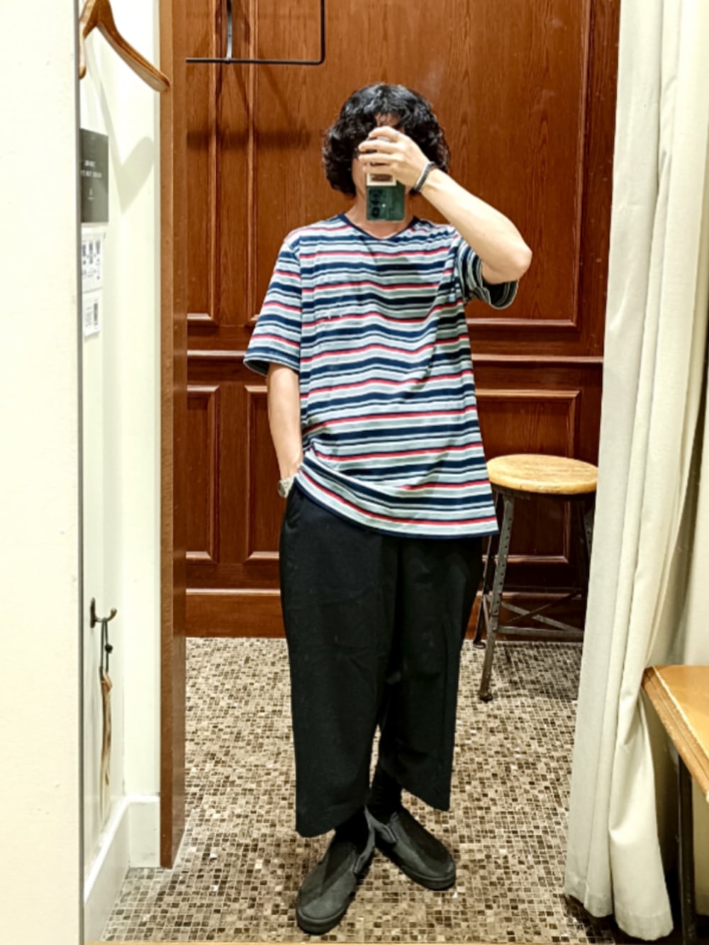 「ボーダー、POP TRADING COMPANY、クロップドスラックス、thingless、スリッポン、VANS、VAINL ARCHIVE、大人カジュアル、シンプルコーデ、ootd、マルチボーダー、ブルー、ブラック、グレー、今日のコーデ」｜「POP TRADING COMPANYのアイテム（Tシャツ/カットソー、ブルー系）」を使った、D.nakamuraさん（メンズ・167cm）の夏コーディネートの2枚目の写真