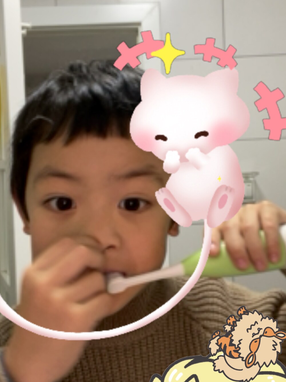 イエロー系のその他を着用したキッズの冬コーディネートの4枚目の写真