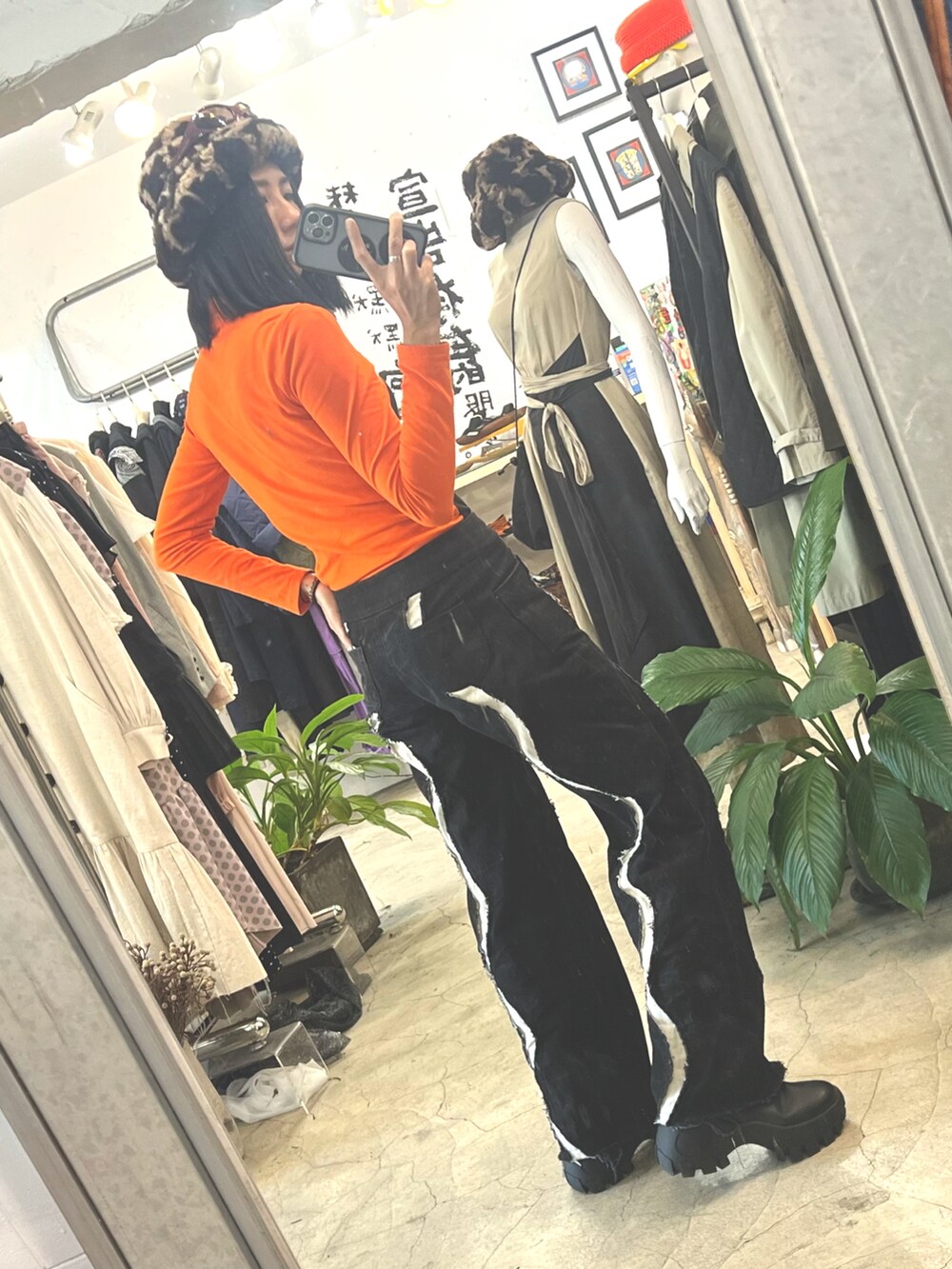 「春コーデ、春、vintage、ootd、outfit、古着MIX、Designer」｜「Amanのアイテム（キャップ、ブラウン系）」を使った、Amanさん（レディース・164cm）の春コーディネートの3枚目の写真