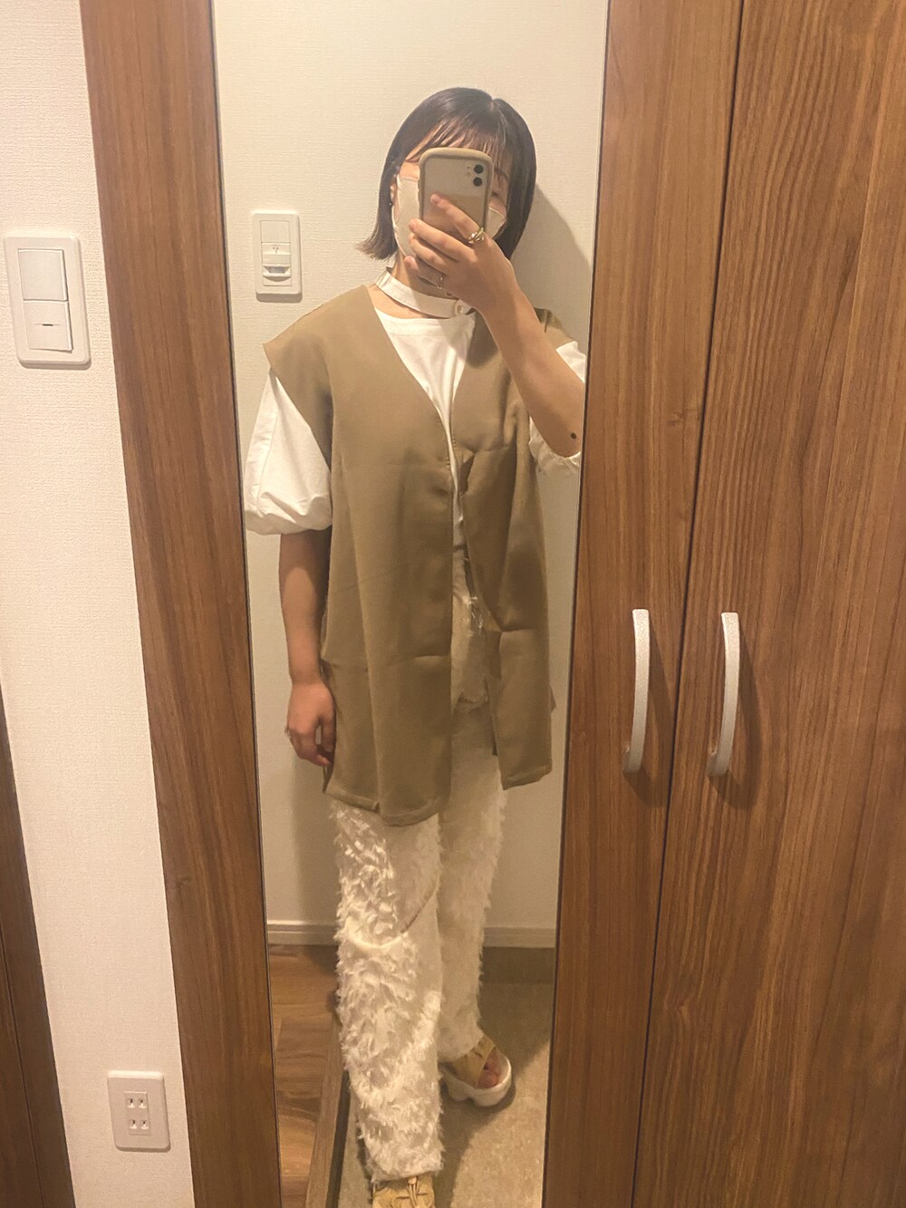 「夏コーデ、低身長女子、サンダルコーデ、夏服、淡色コーデ、淡色女子、低身長コーデ、153cmコーデ、ベスト、レイヤードスタイル、レイヤード、eaphi」｜「NIKEのナイキ エア マックス ココ ウィメンズサンダル / 厚底 / Nike Air Max Koko Women's Sandals CI8798-200 Sesame（サンダル、ブラウン系）」を使った、こもさん（レディース・153cm）の夏コーディネートの2枚目の写真