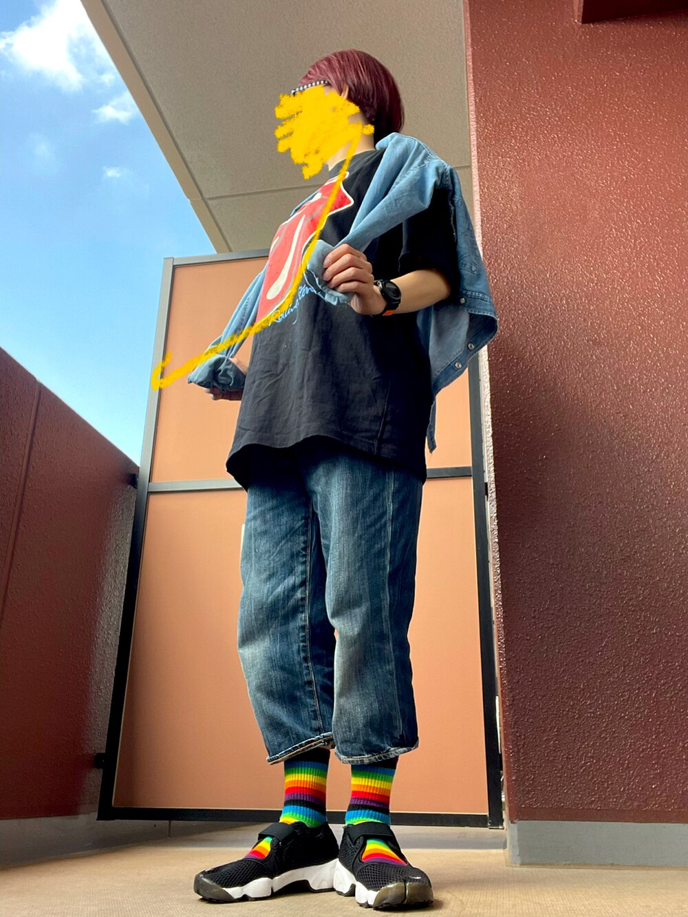 その他のシャツ/ブラウスを着用したレディースの春コーディネートの4枚目の写真