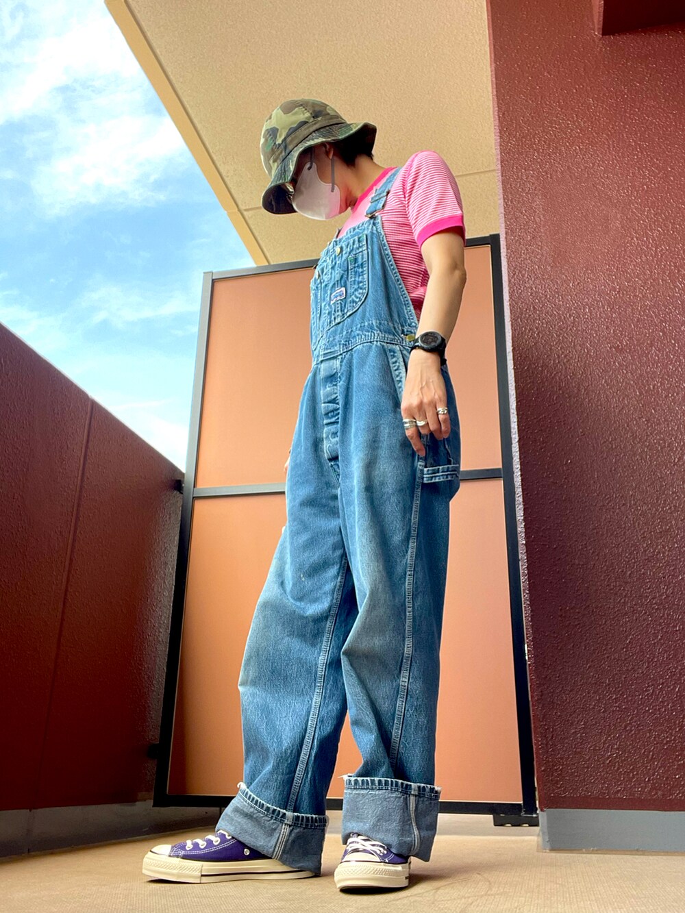 その他のサロペット/オーバーオールを着用したレディースの夏コーディネートの2枚目の写真