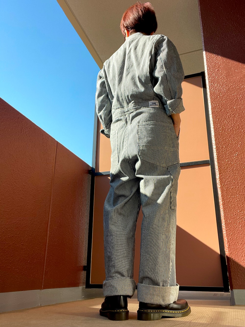 その他のつなぎ/オールインワン、その他のローファーを着用したレディースの秋コーディネートの3枚目の写真