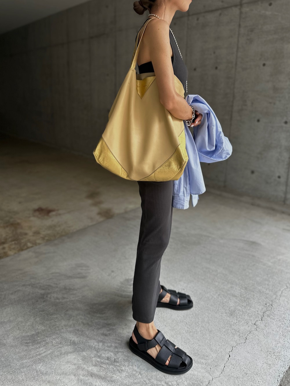 Oo.hiro.oO｜THE ROWのサンダルを使ったコーディネート - WEAR